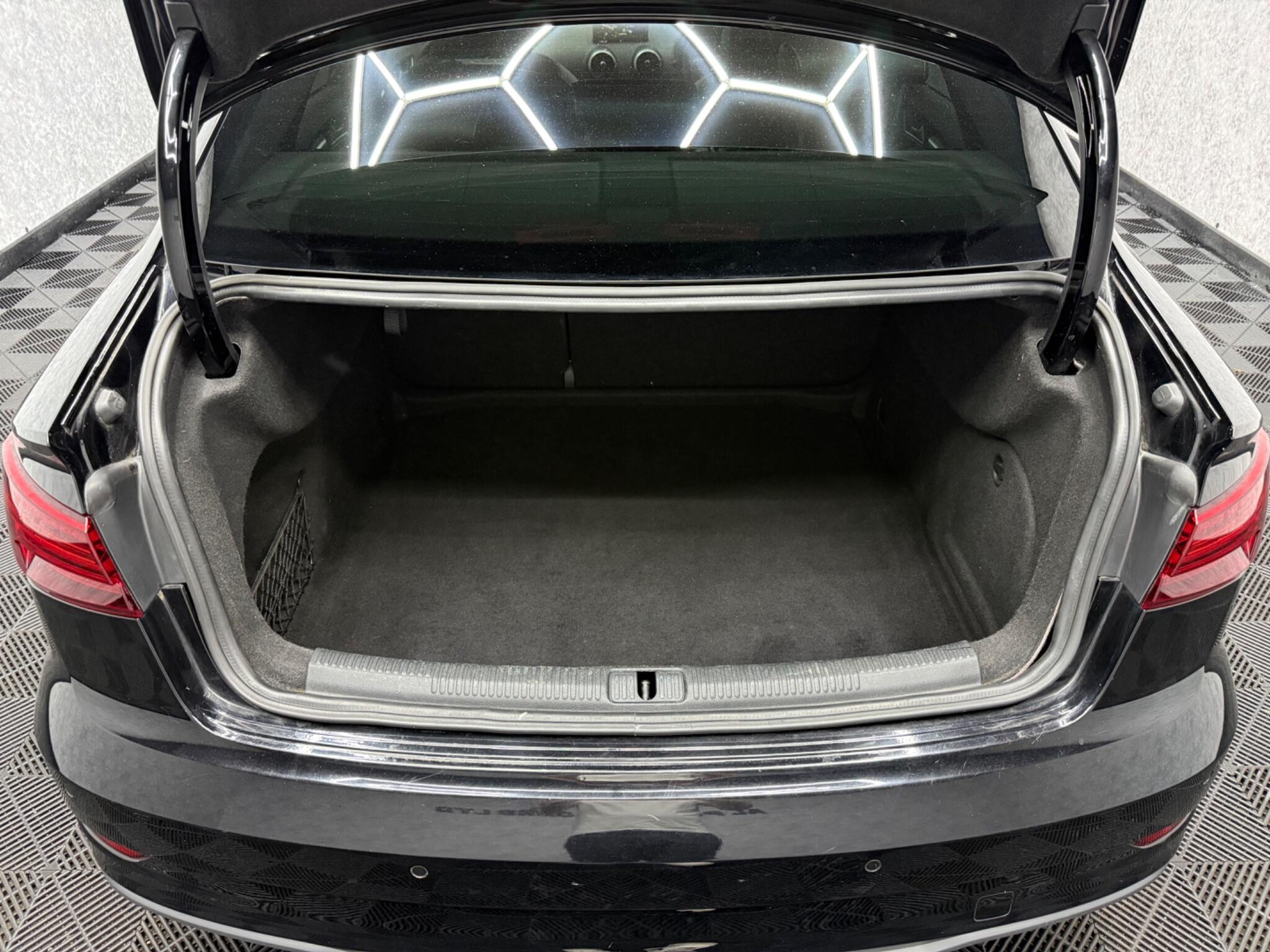 Audi A3 view 24