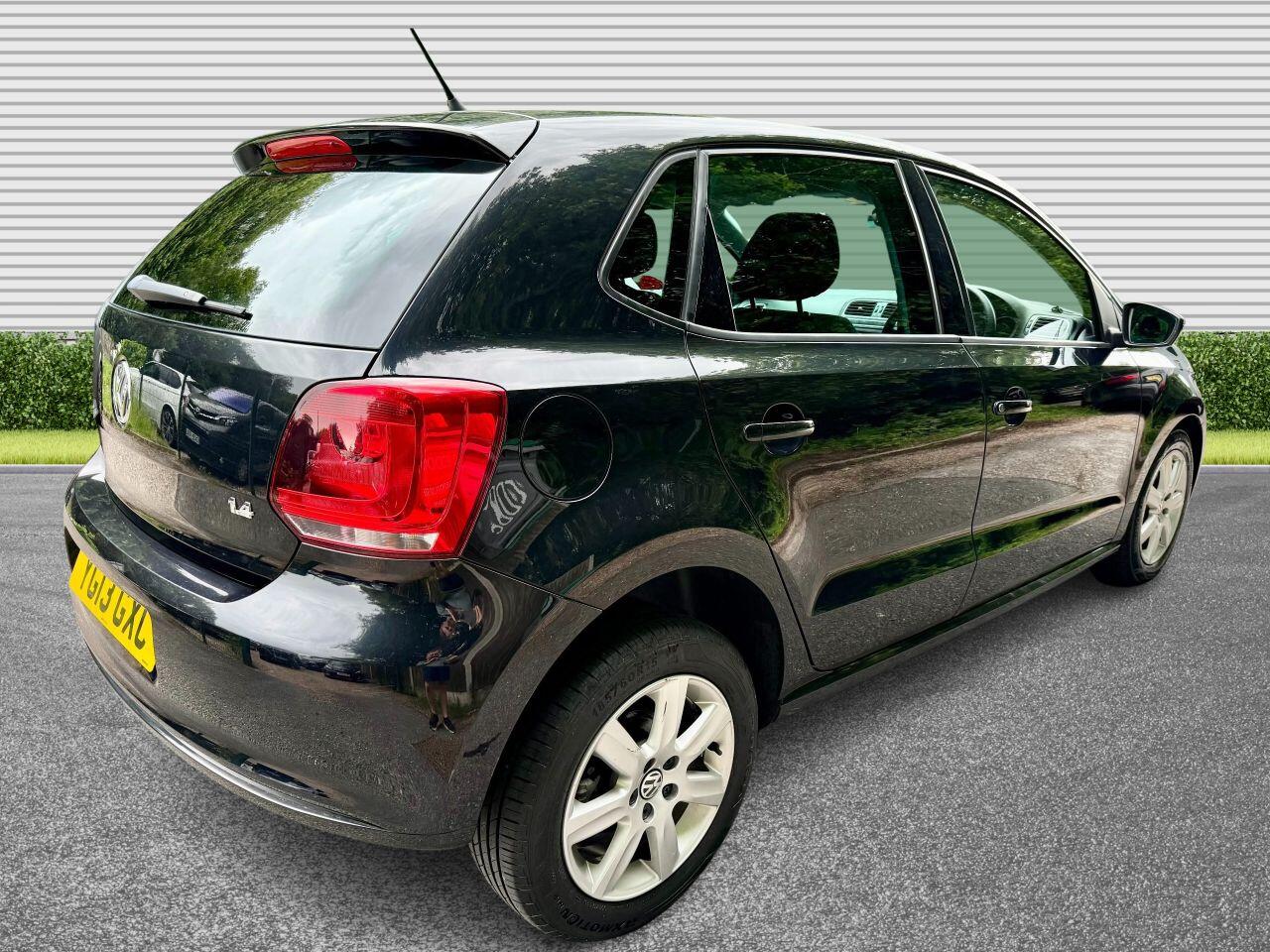 Volkswagen Polo view 10