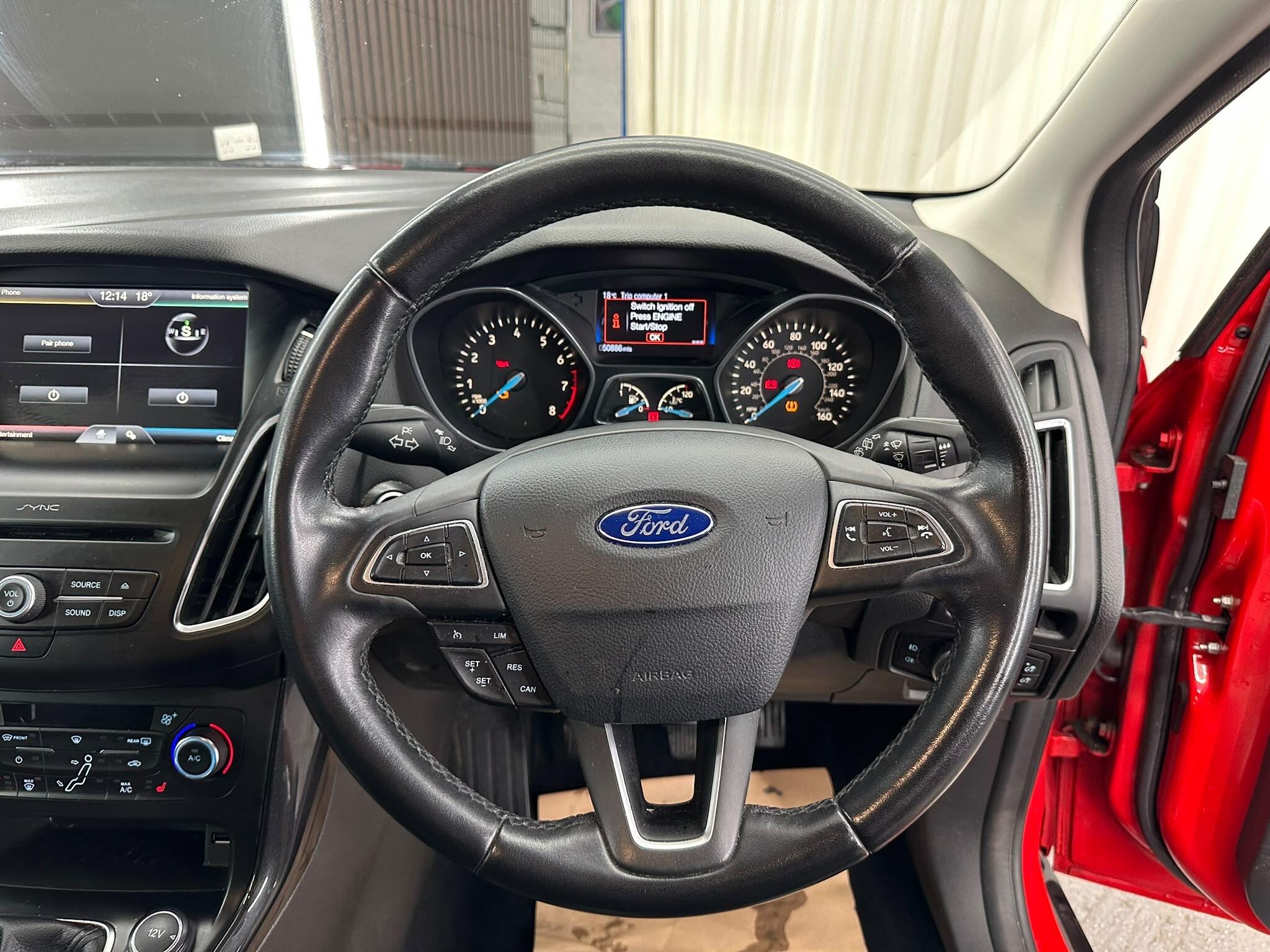 Ford Focus view 37