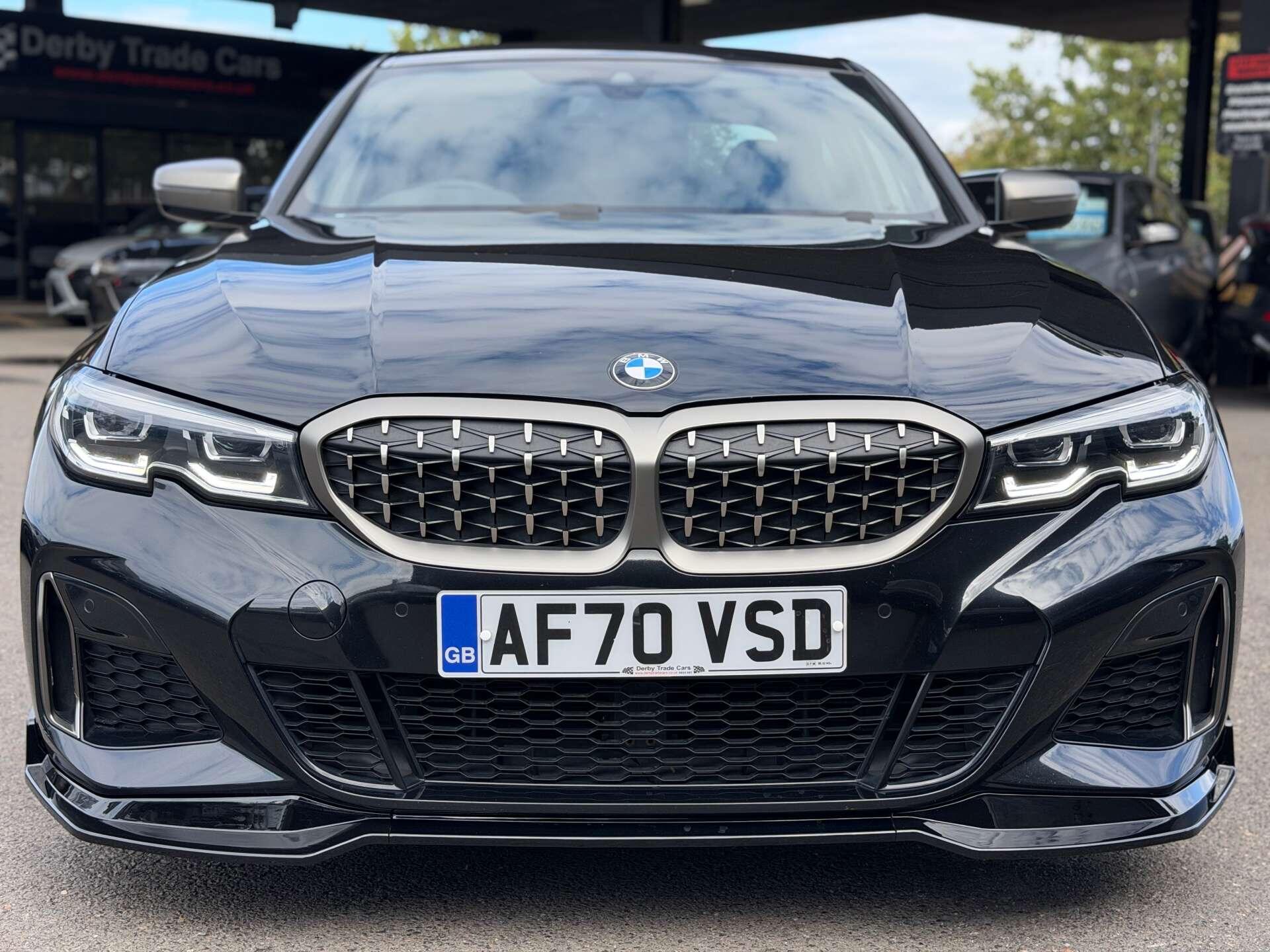 BMW 3 Series view 5