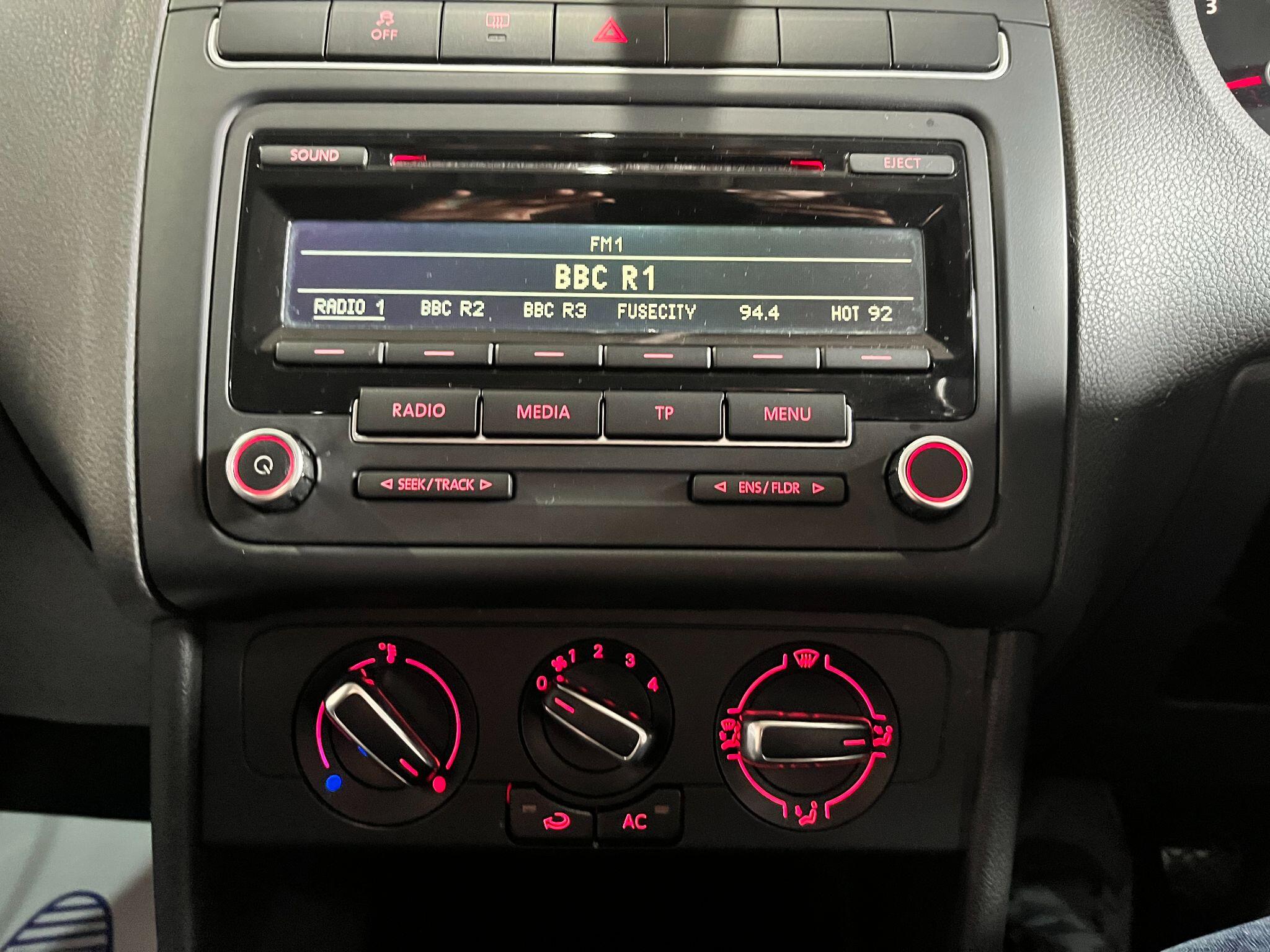 Volkswagen Polo view 13