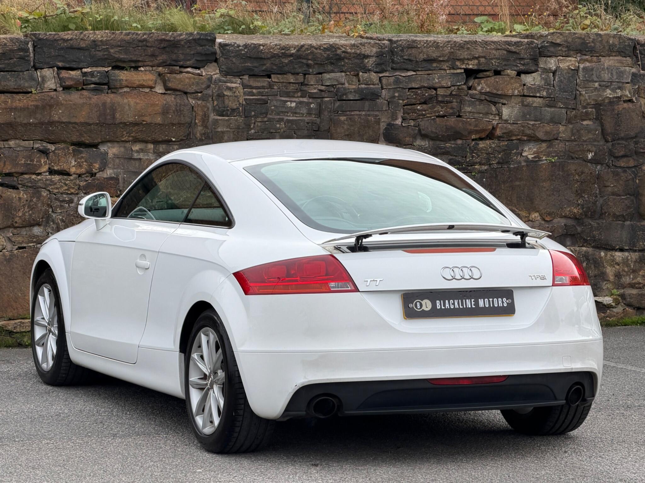 Audi TT view 5