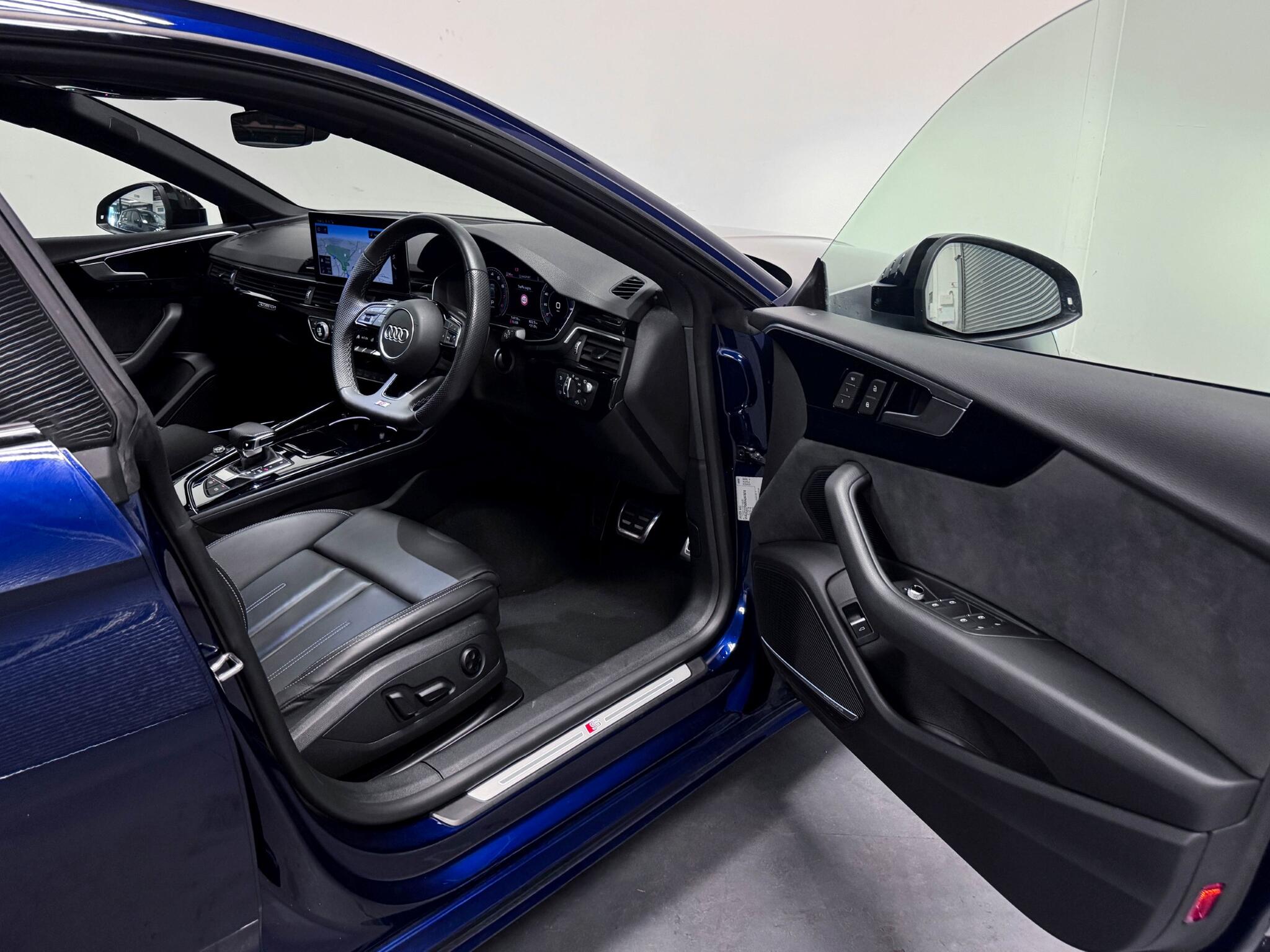 Audi A5 view 23