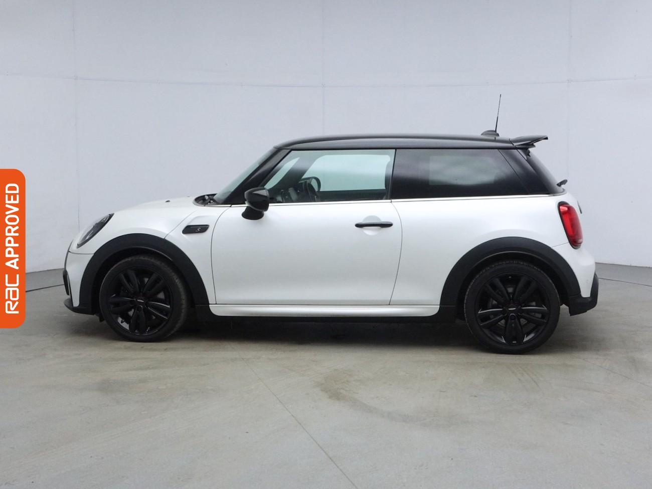 Mini Hatch view 28