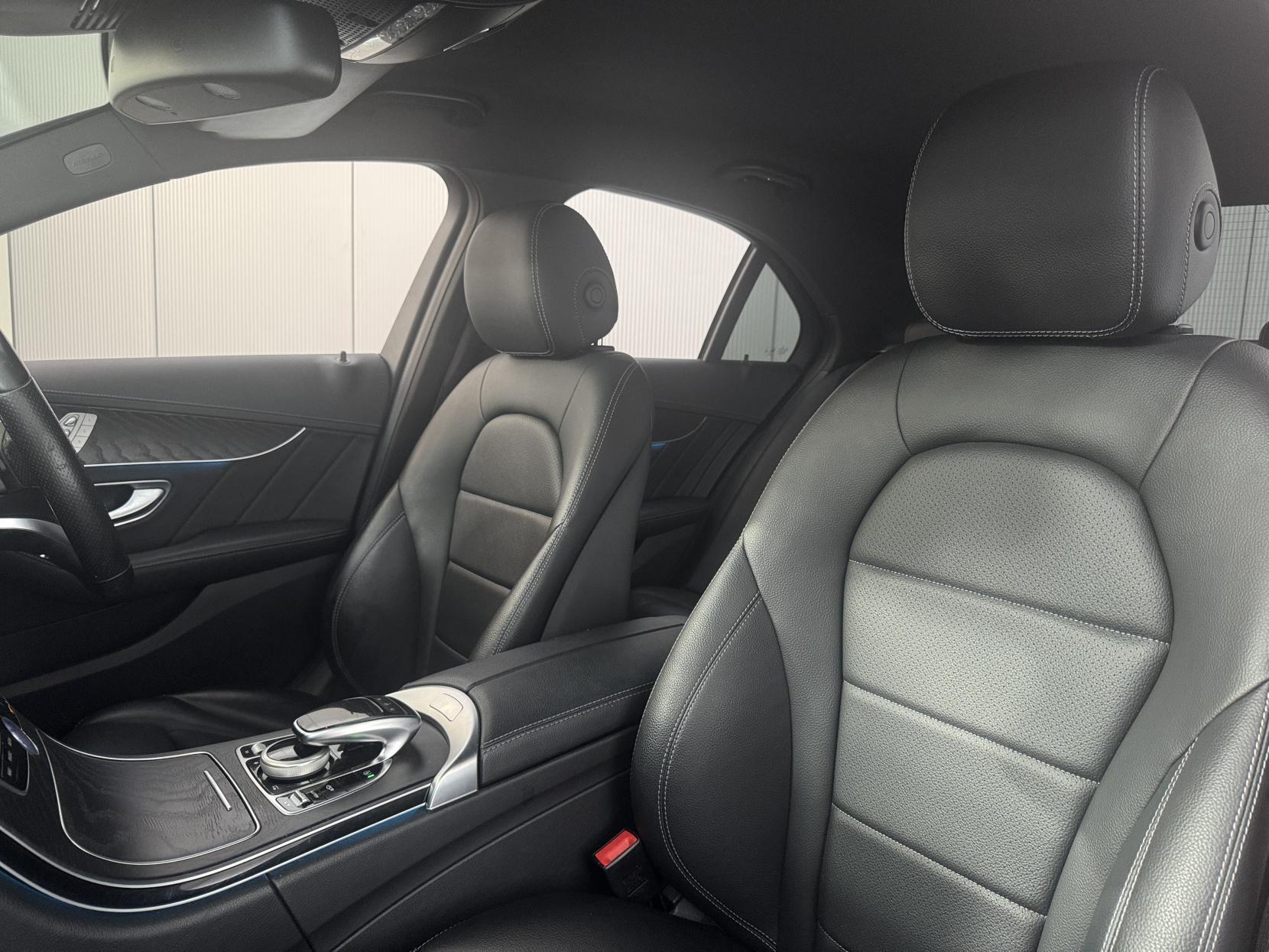 Mercedes-Benz C Class view 50