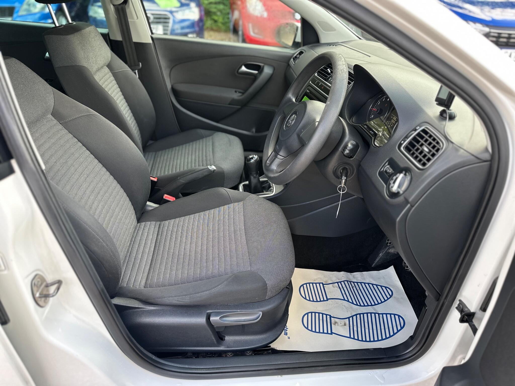 Volkswagen Polo view 42