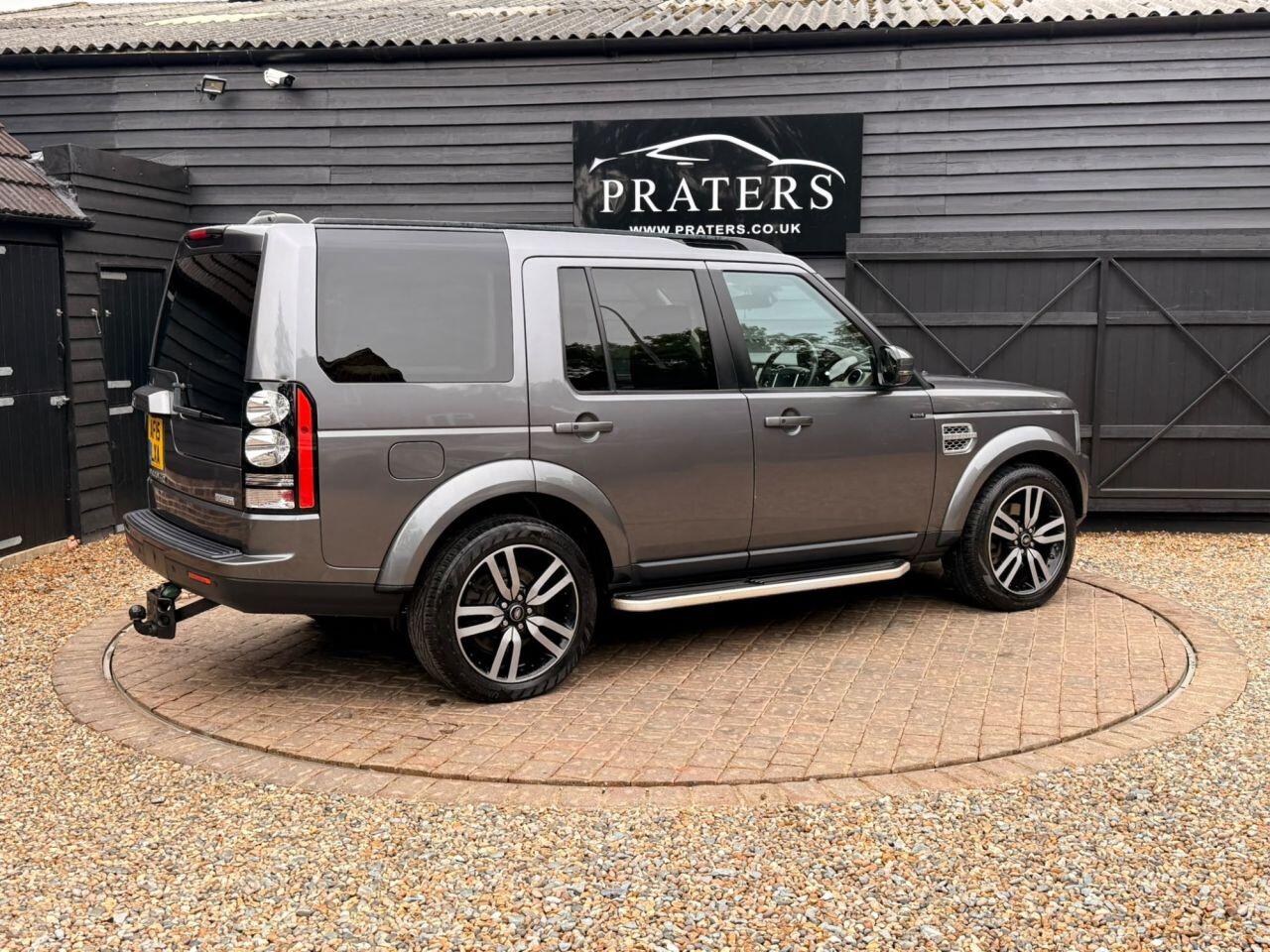 Land Rover Discovery 4 view 7