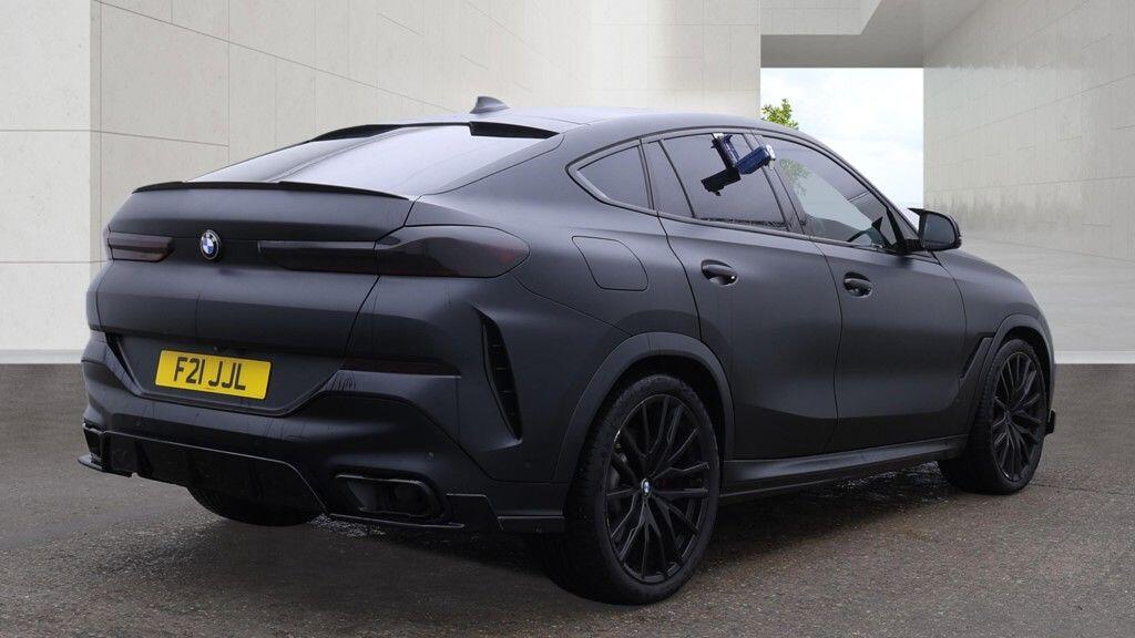 BMW X6 view 6