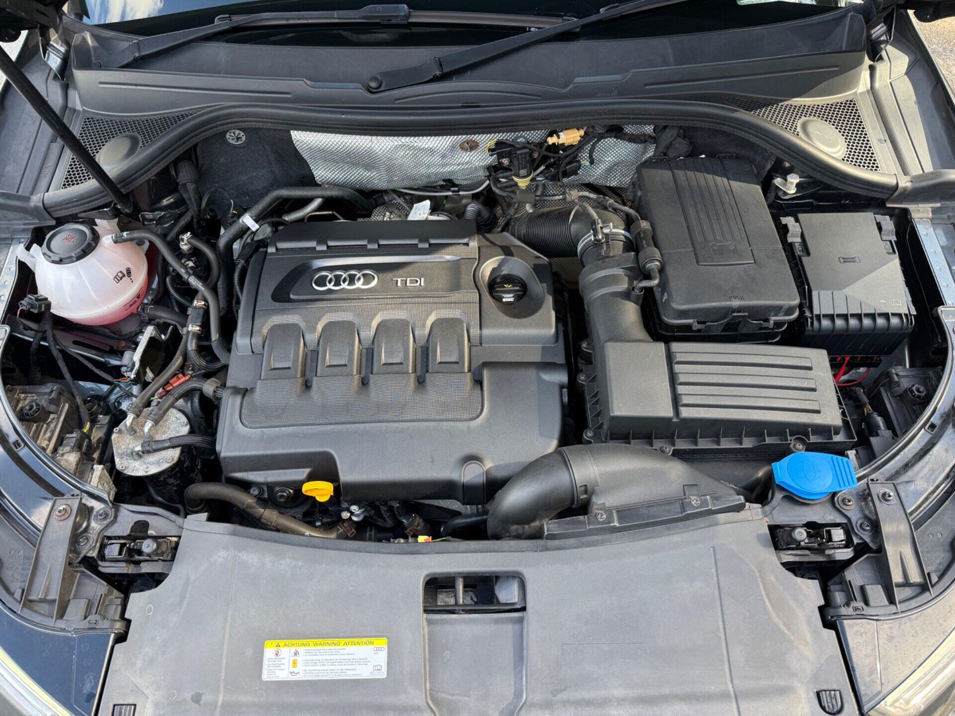 Audi Q3 view 48