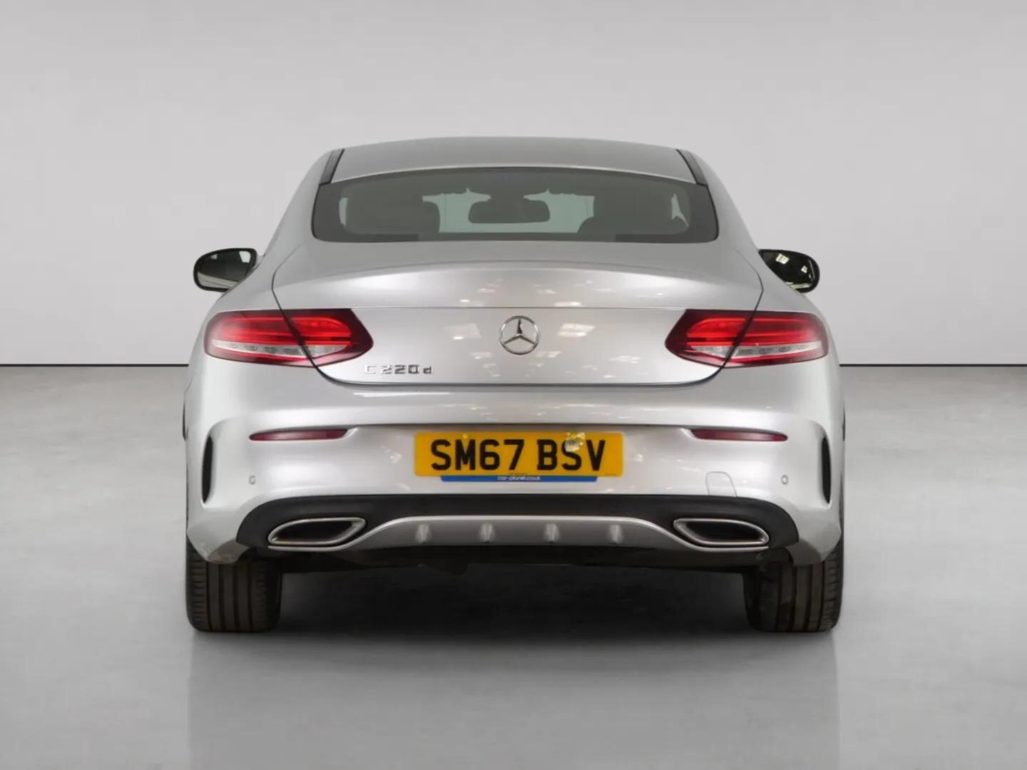 Mercedes-Benz C-Class view 7