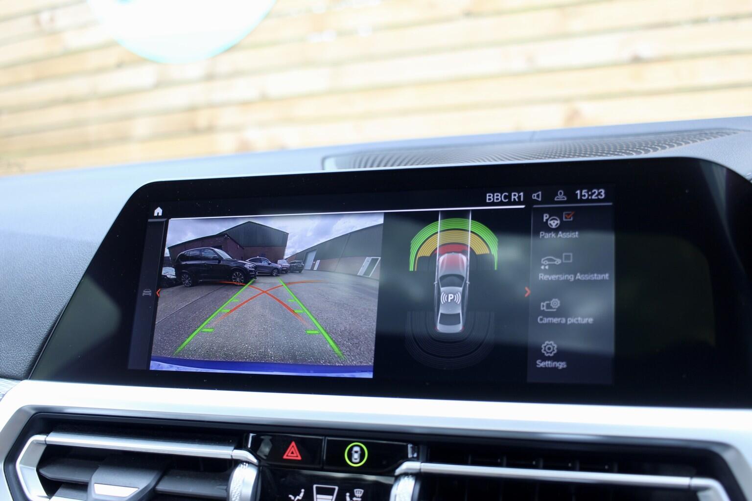 BMW 3 Series view 34