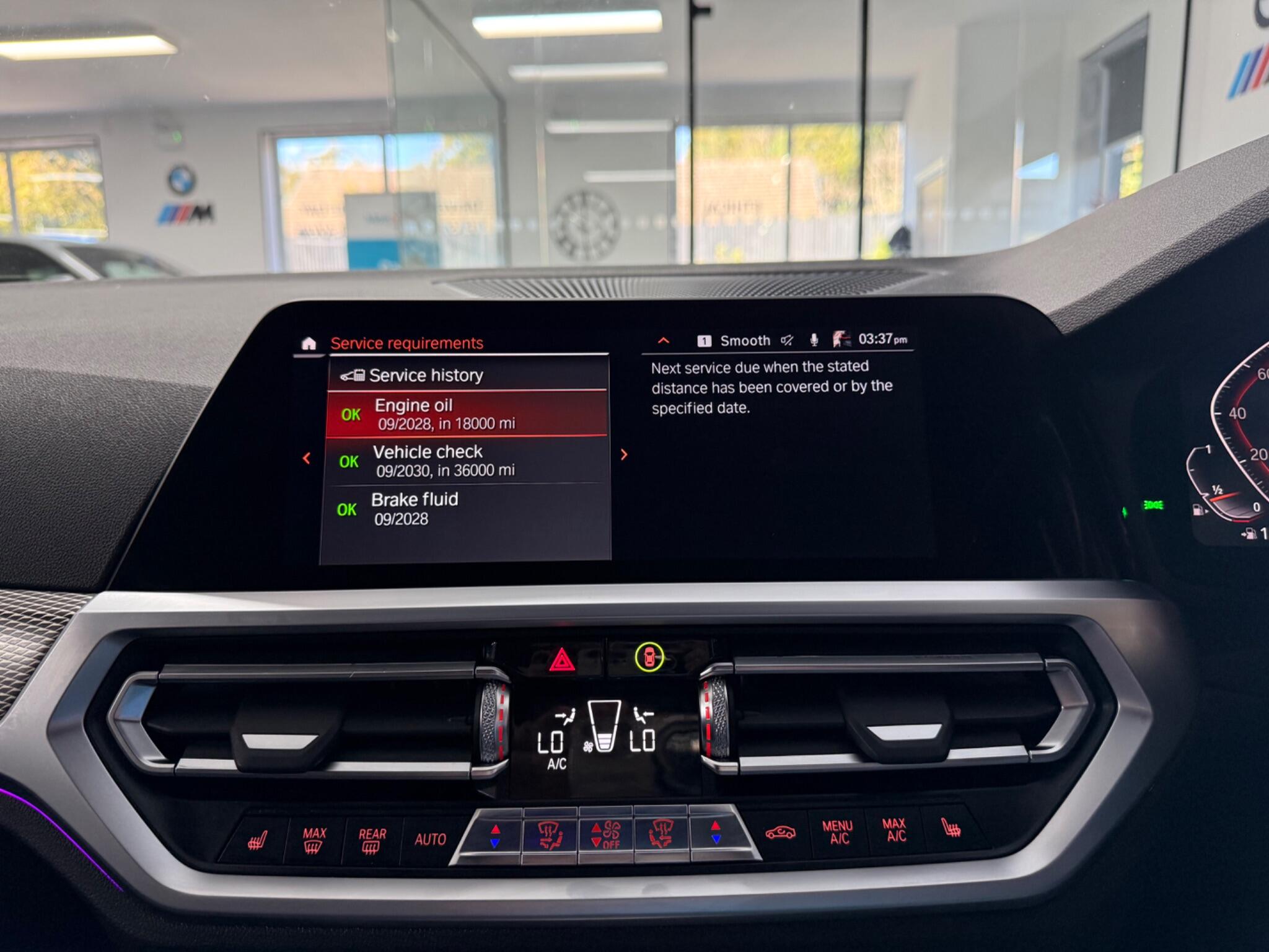 BMW 3 Series view 22
