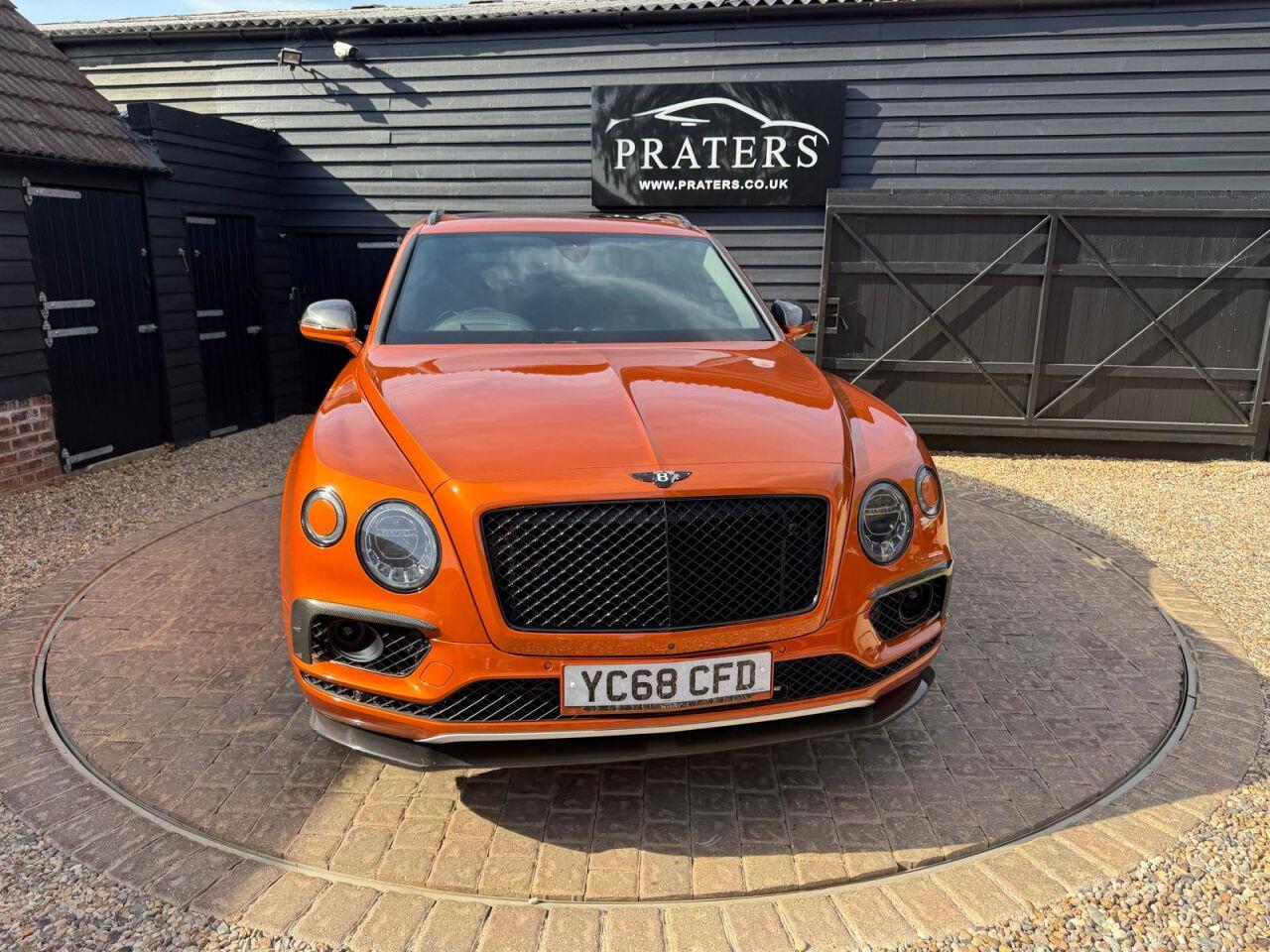 Bentley Bentayga view 6