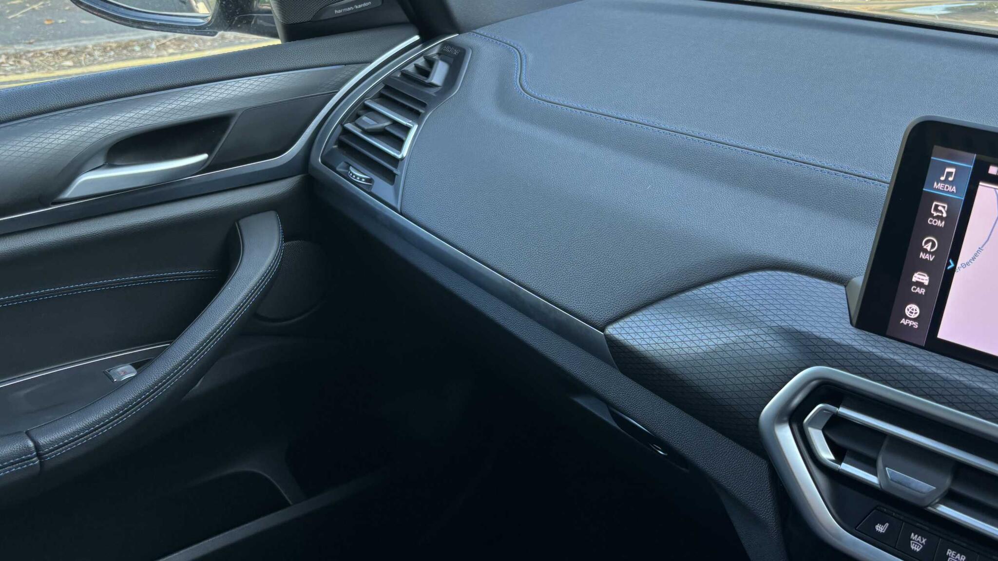 BMW iX3 view 24