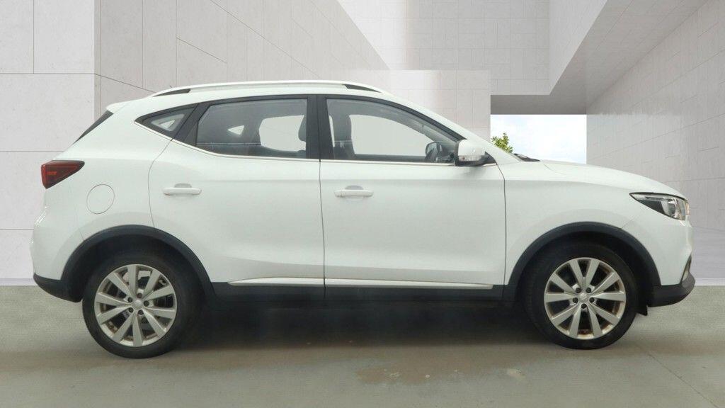 MG ZS view 2