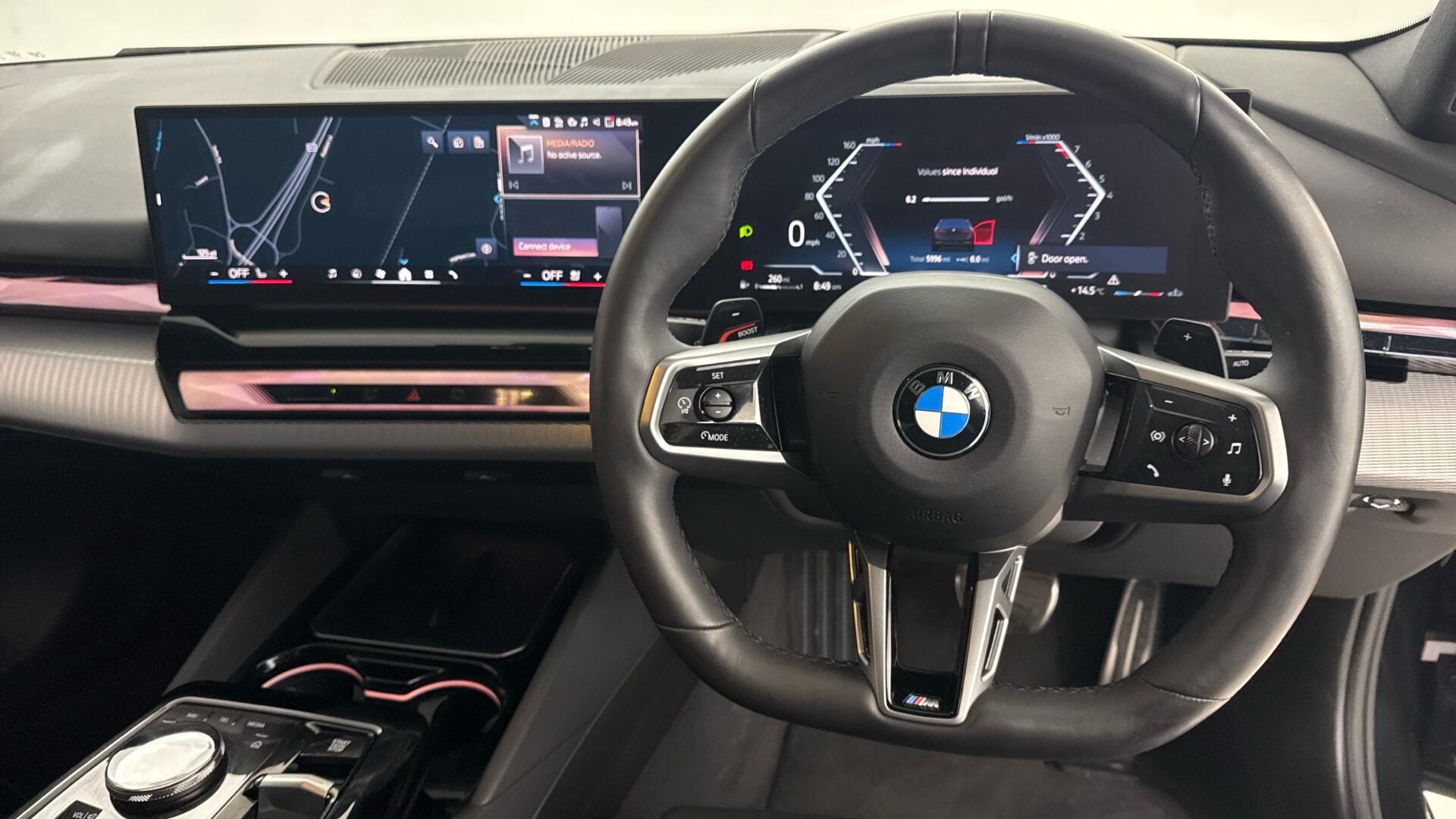 BMW 5 Series view 5