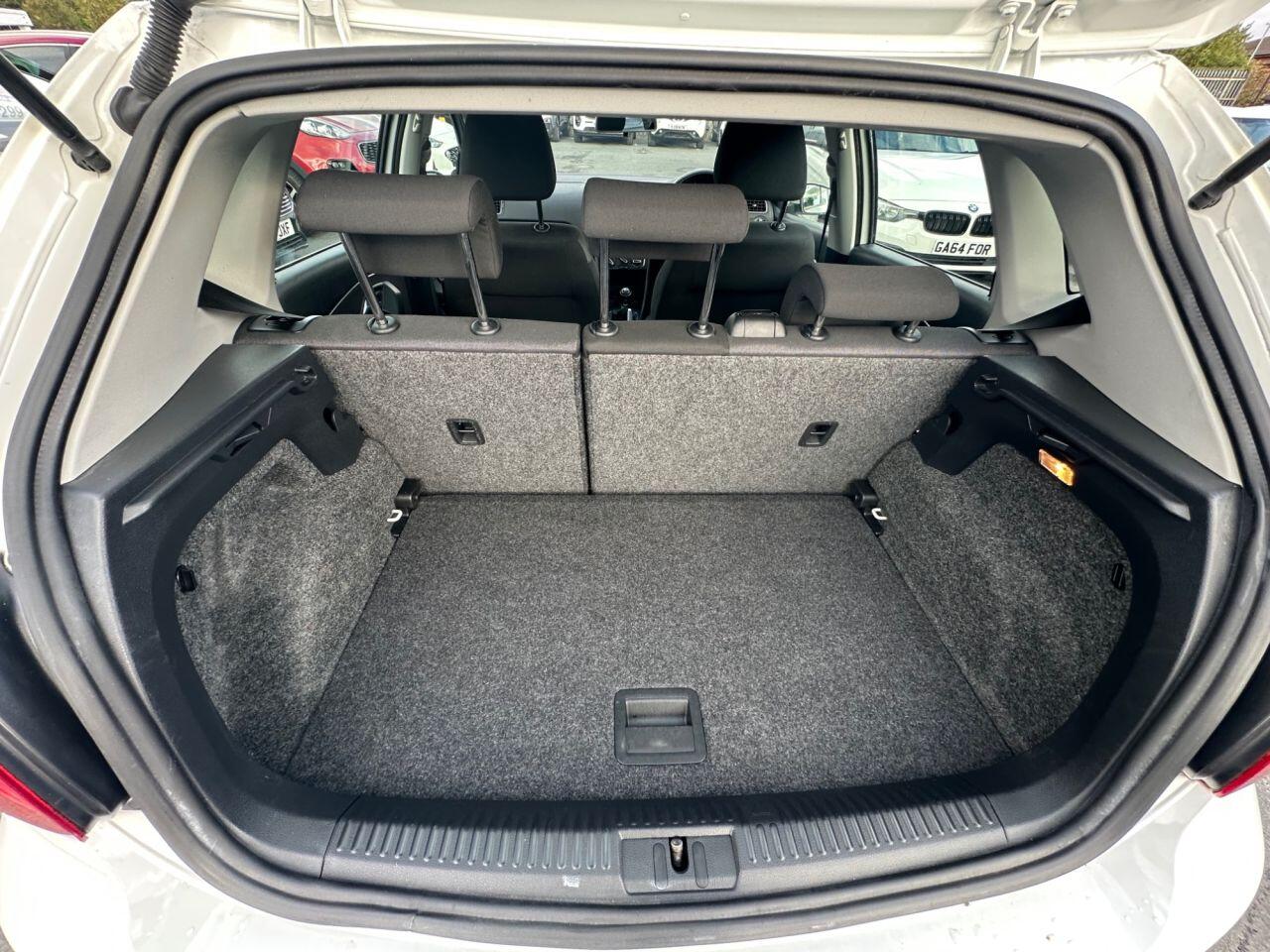Volkswagen Polo view 28
