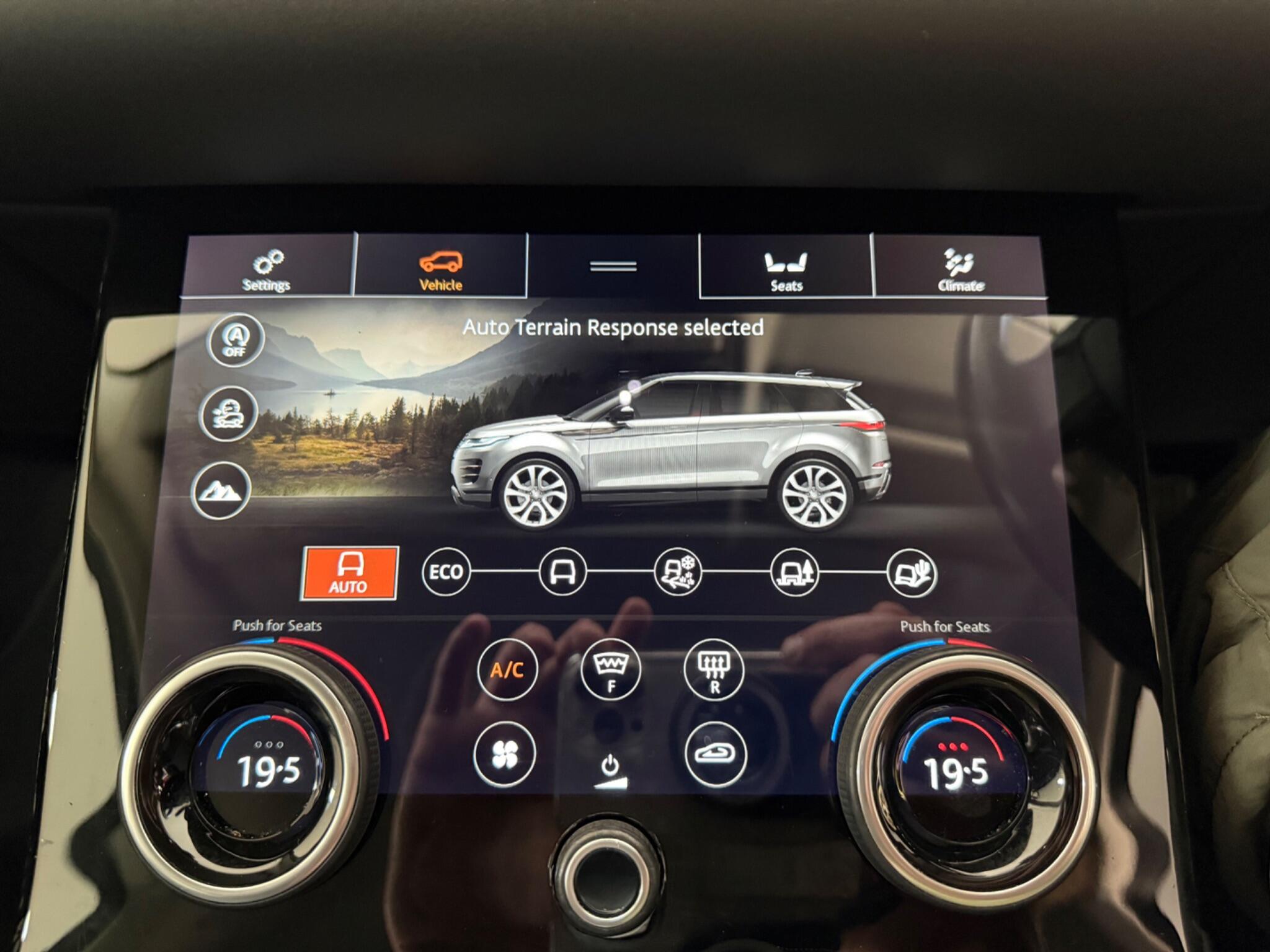 Land Rover Range Rover Evoque view 6