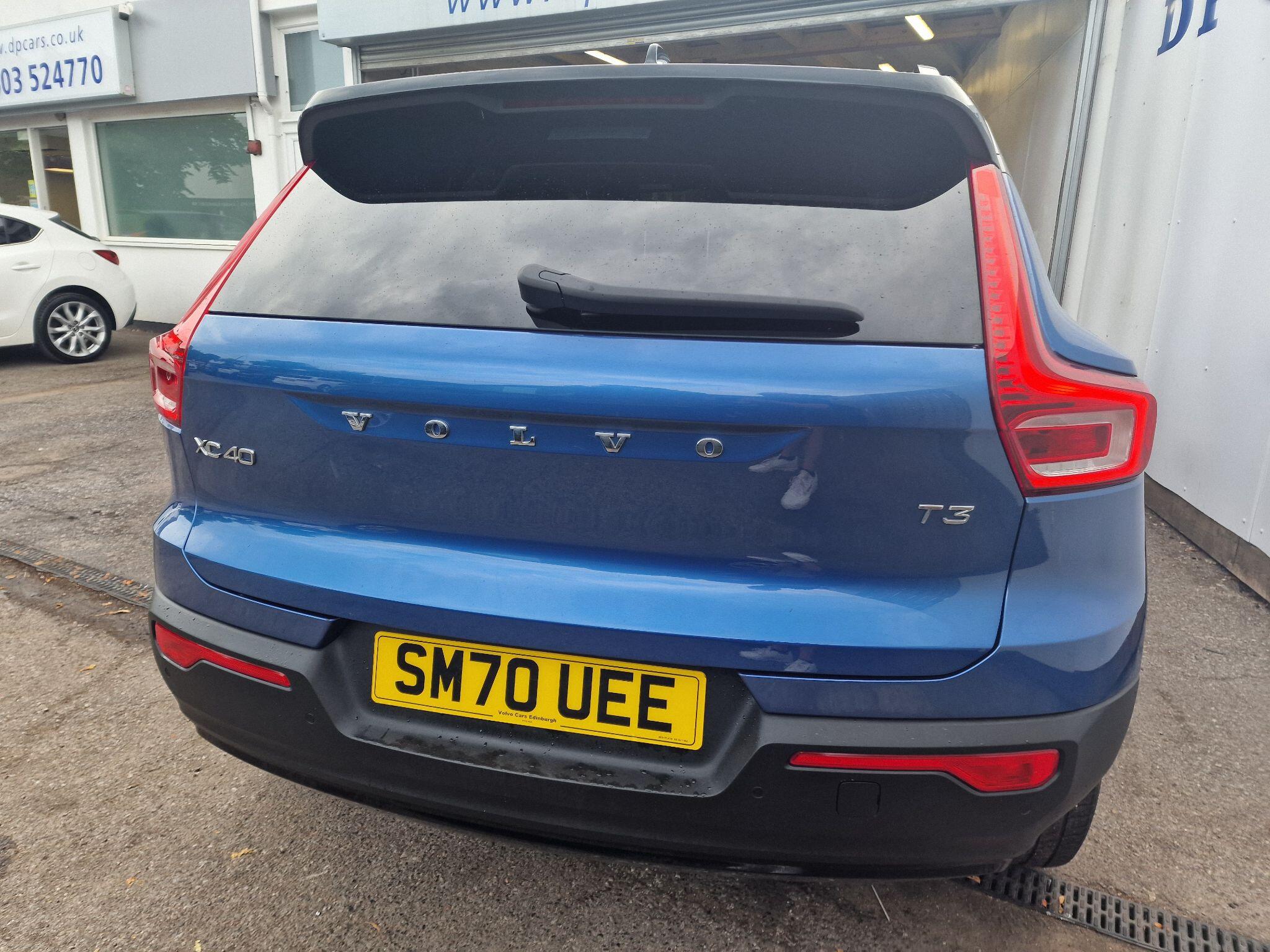 Volvo XC40 view 43