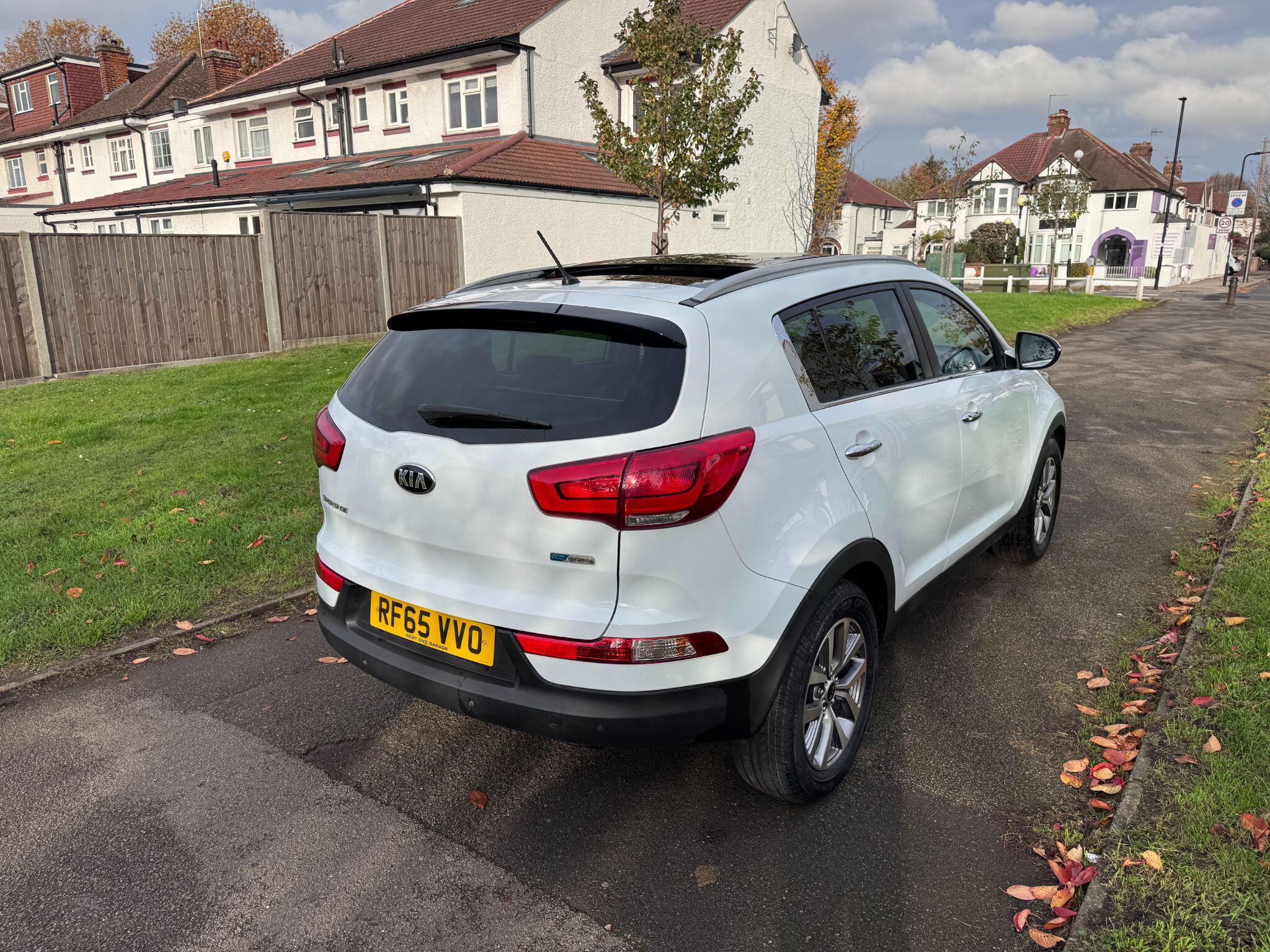 2015 Kia Sportage image 12
