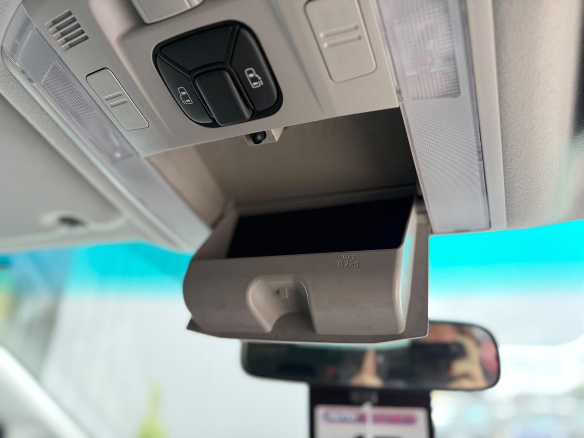 Toyota Vellfire view 73