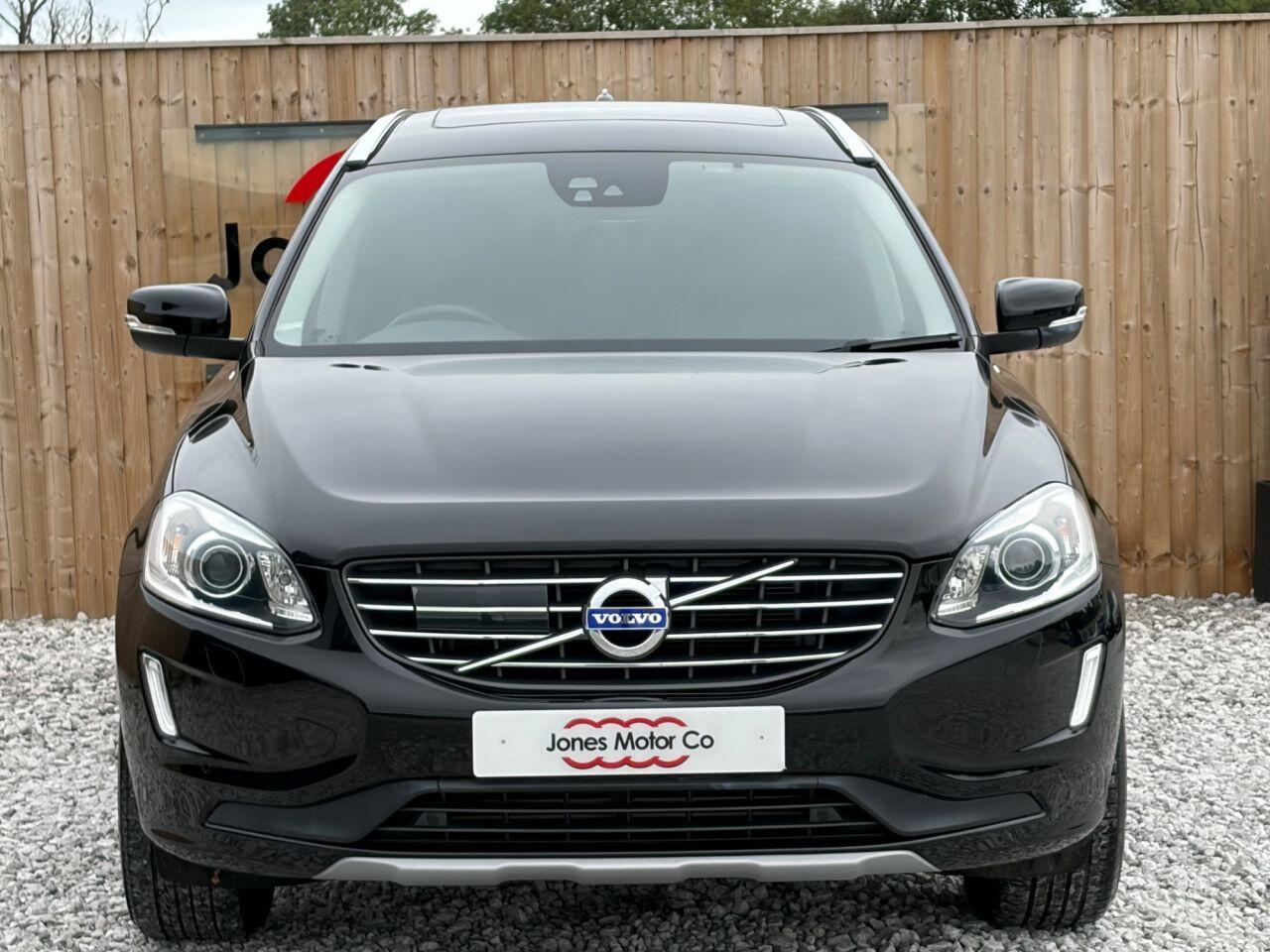 Volvo XC60 view 2