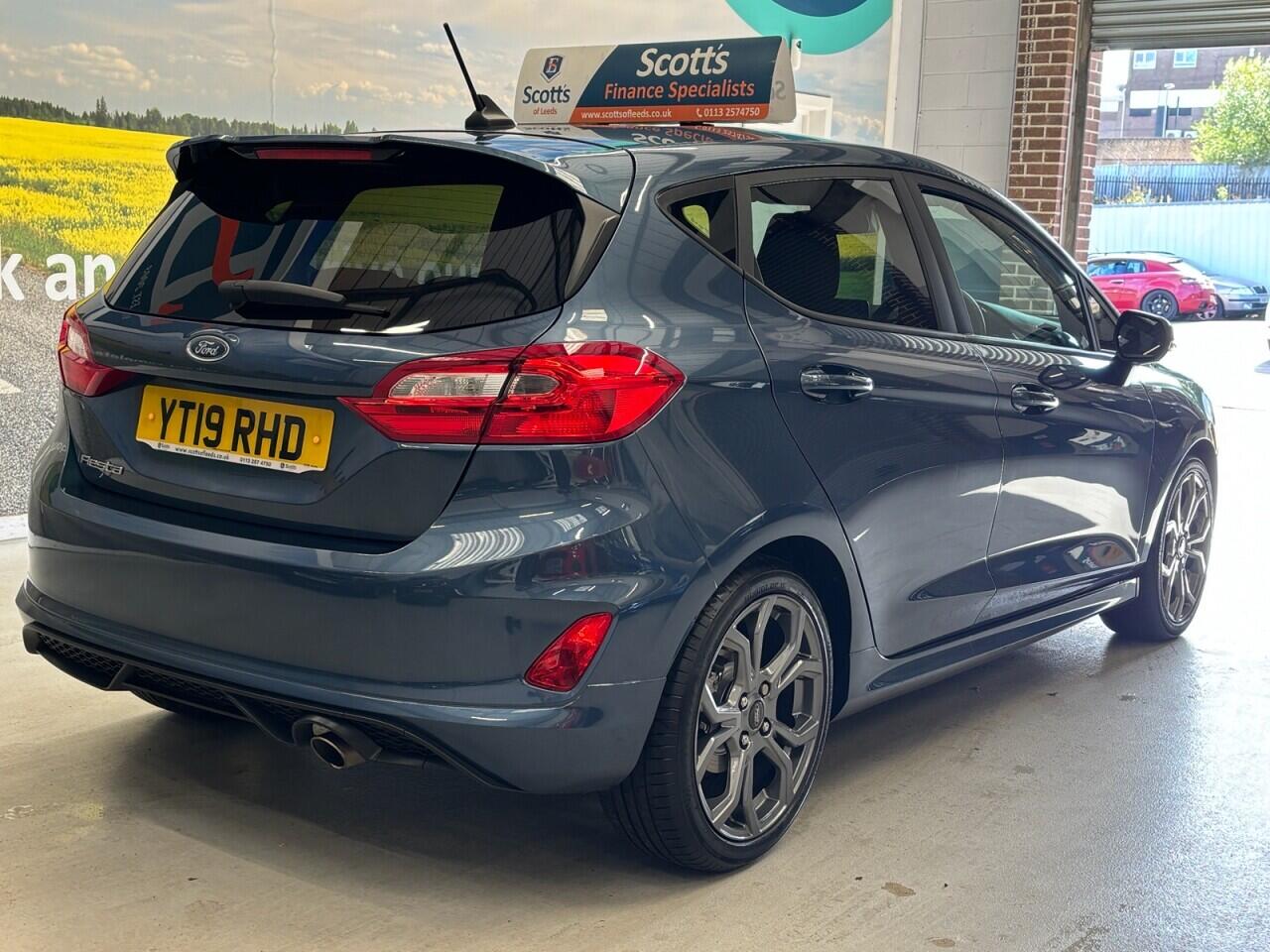 Ford Fiesta view 5