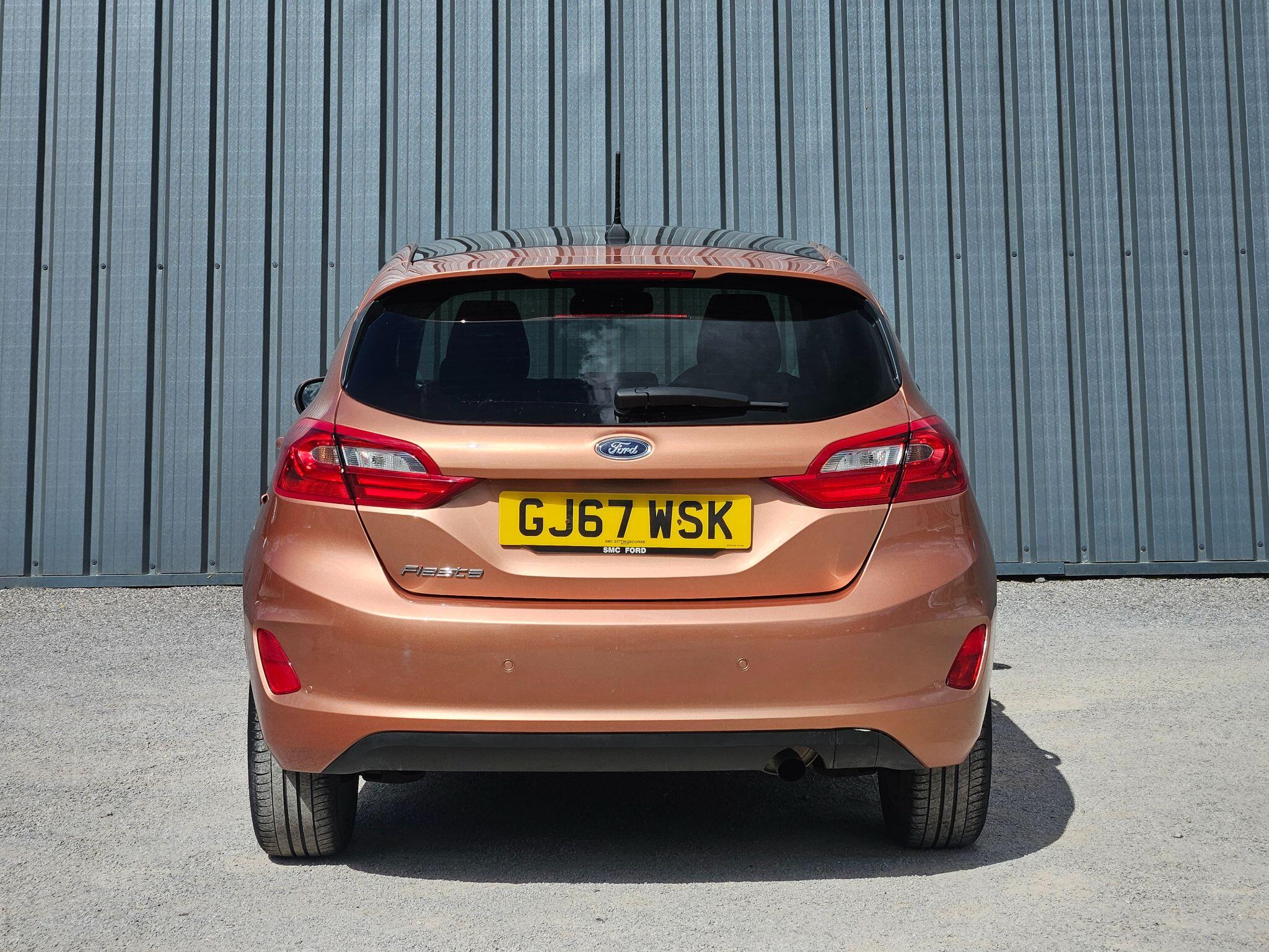 2017 Ford Fiesta image 14