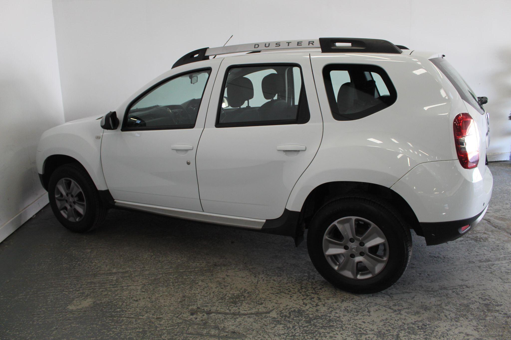 Dacia Duster view 10