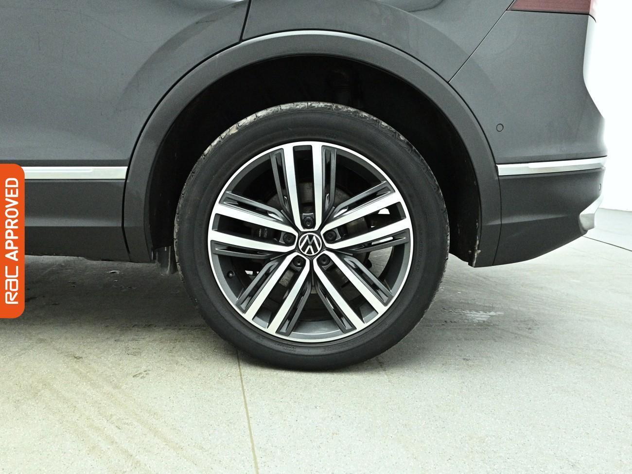 Volkswagen Tiguan view 32