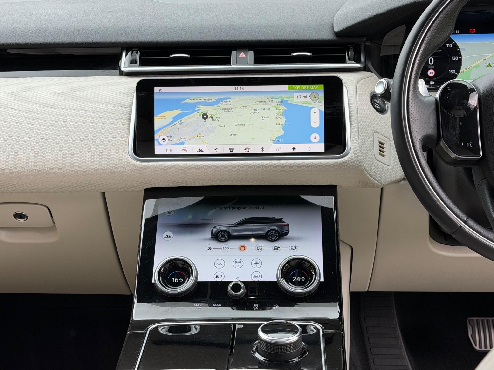 Land Rover Range Rover Velar view 14