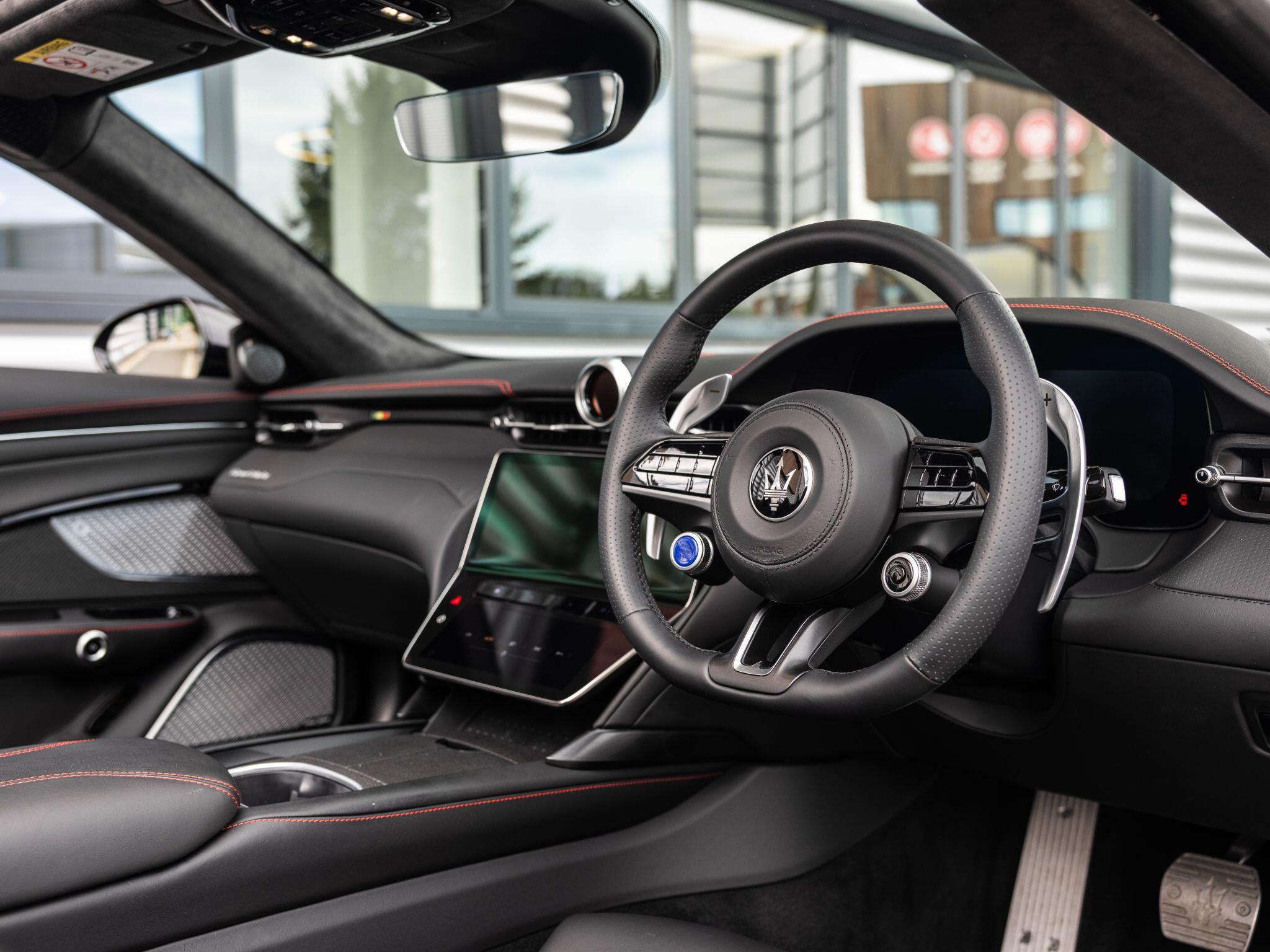Maserati Grancabrio view 20
