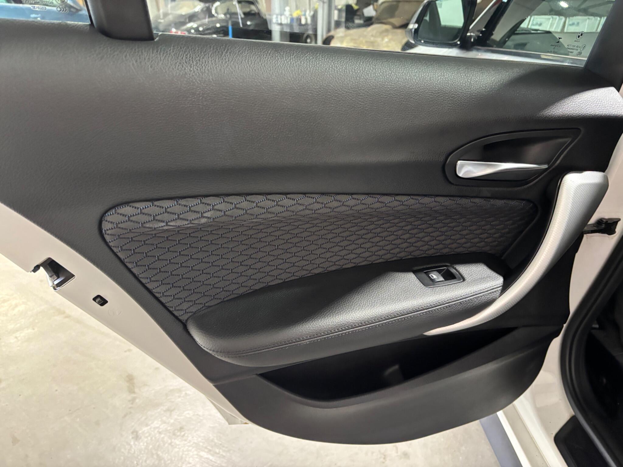 BMW 1 Series view 12