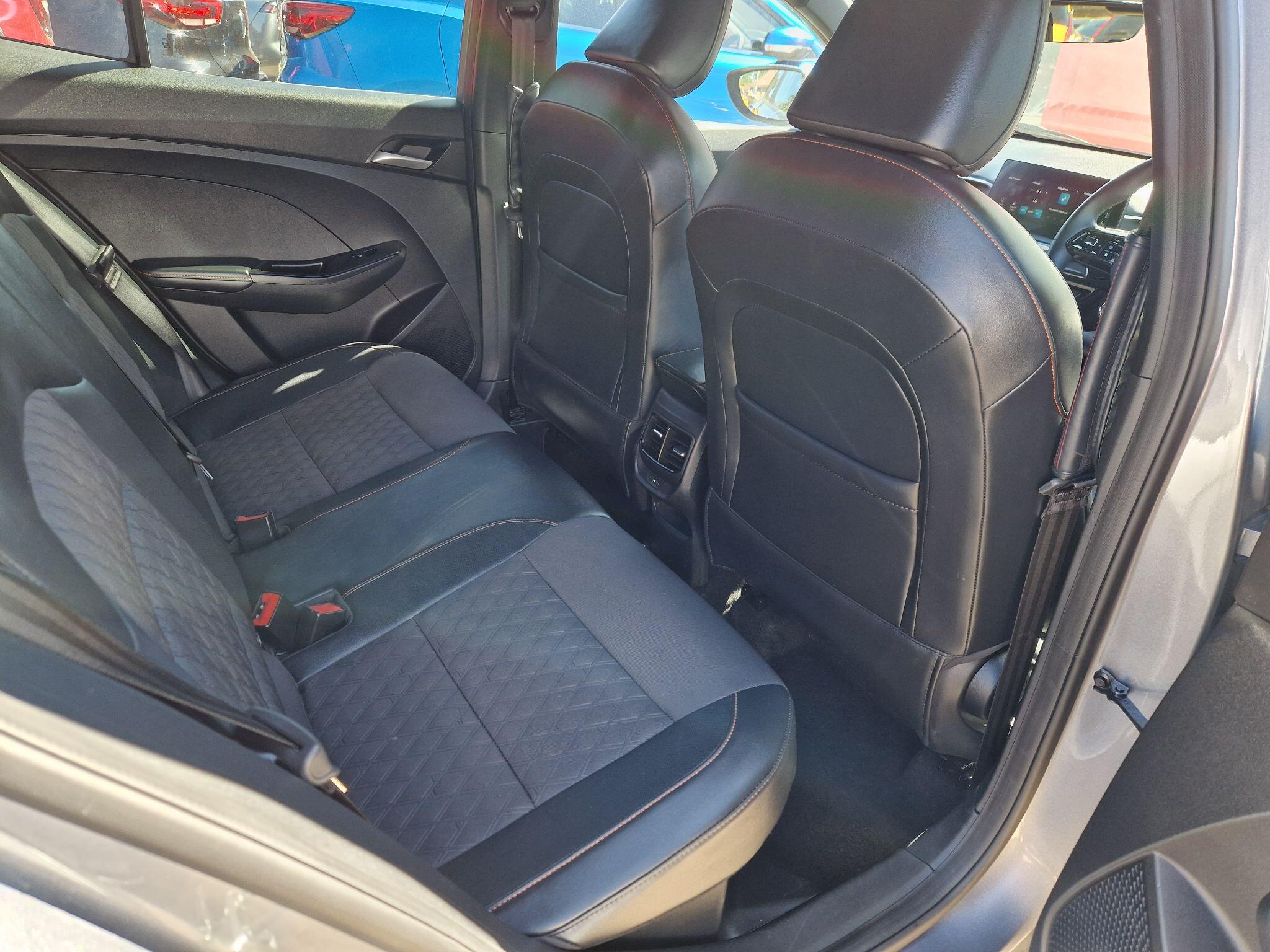 MG MG3 view 18