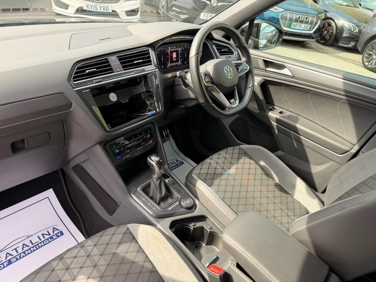 Volkswagen Tiguan view 20