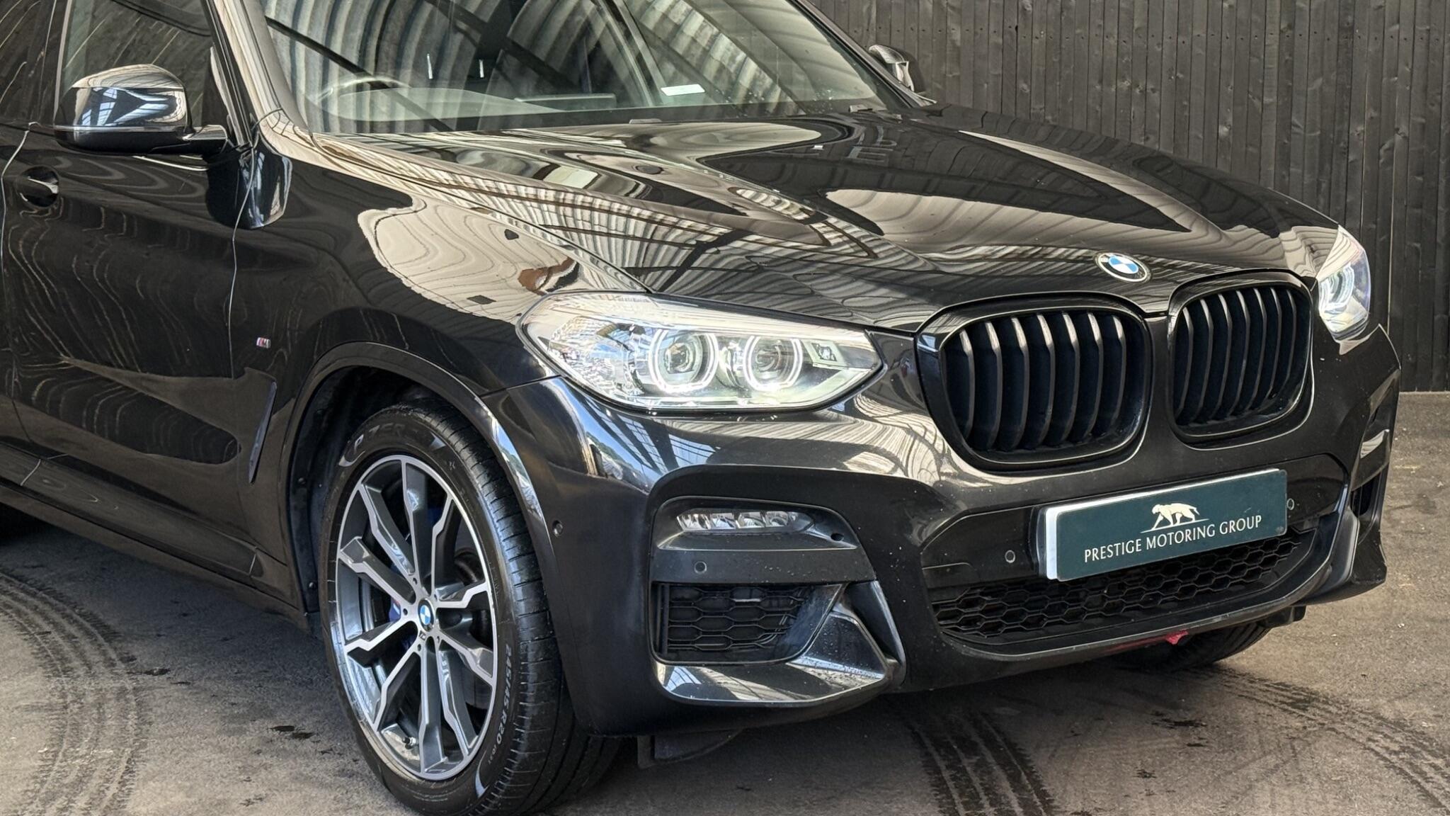 BMW X3 view 5
