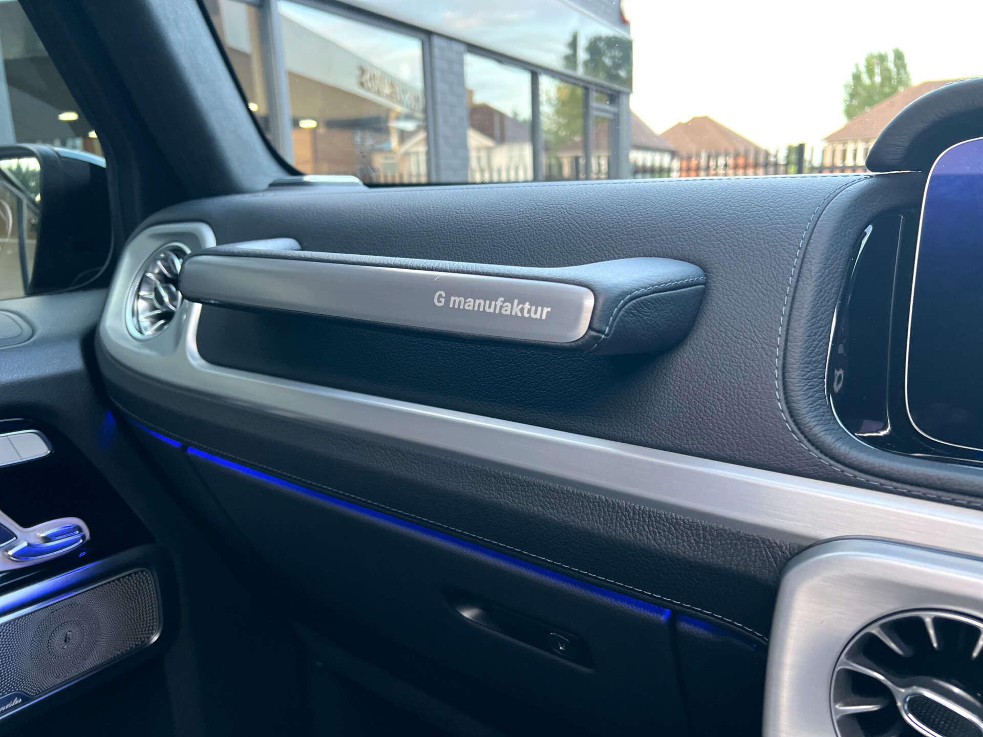 Mercedes-Benz G Class view 4