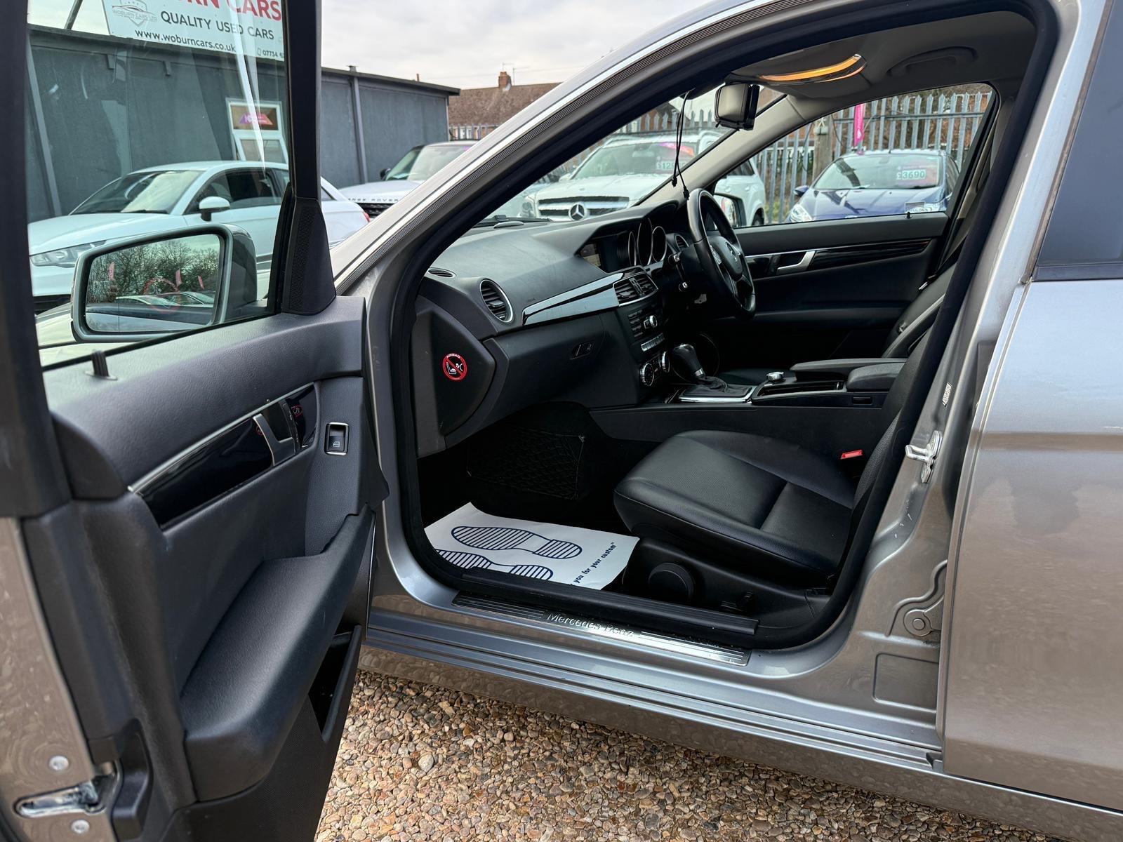 Mercedes-Benz C Class view 69
