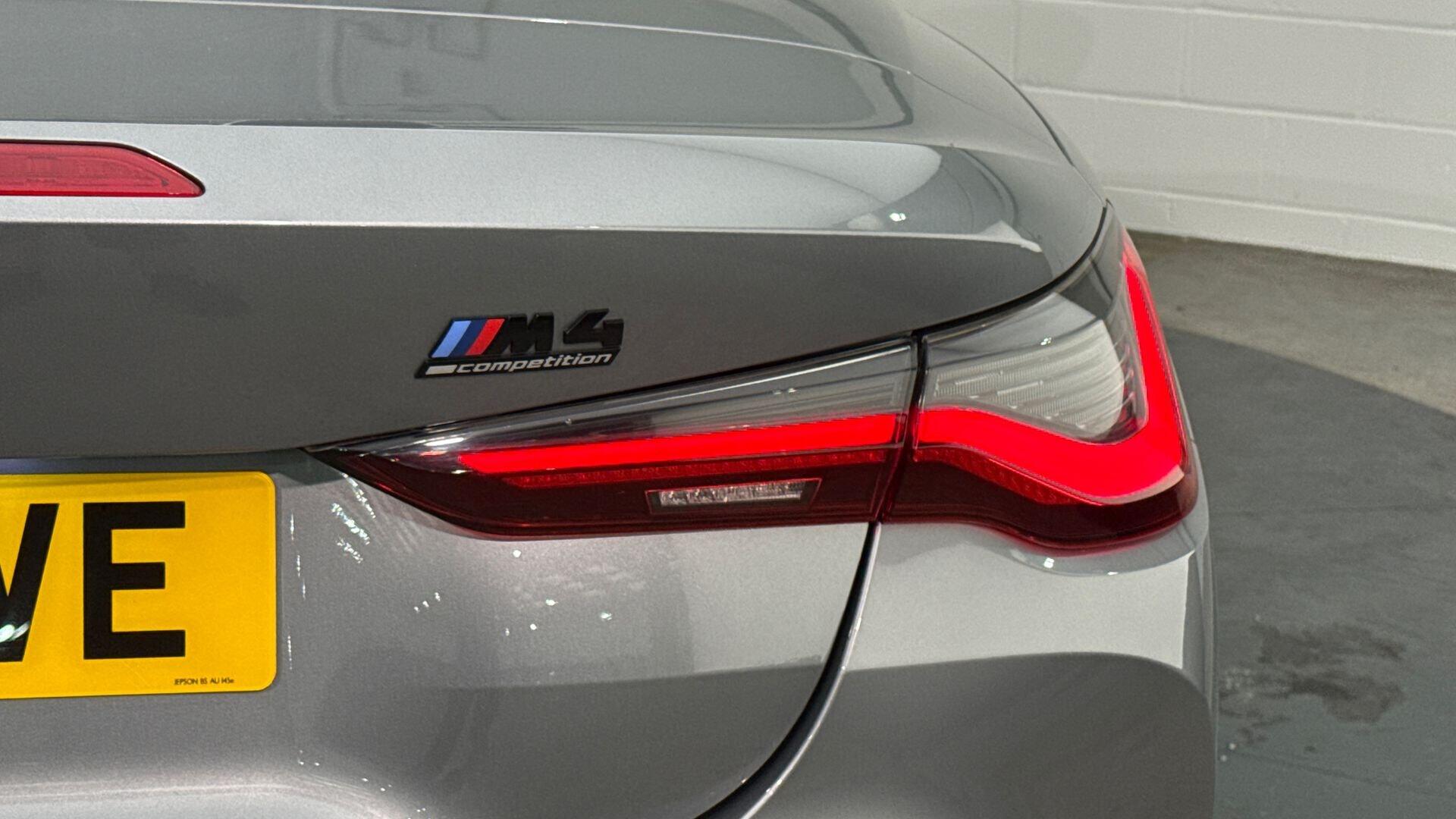 BMW M4 view 25