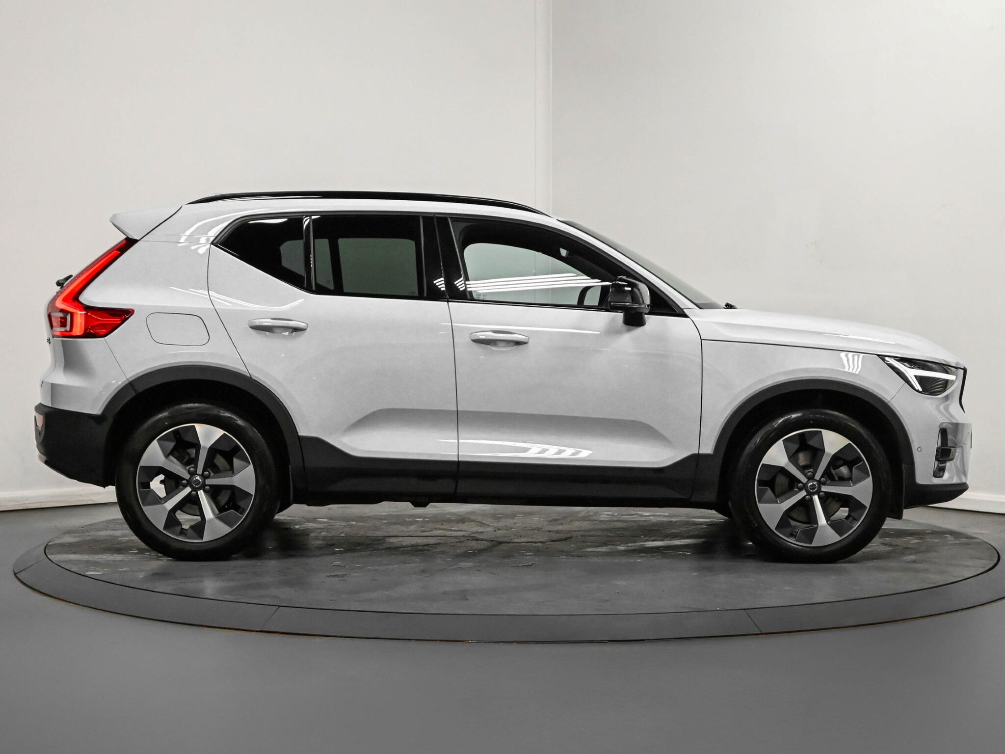 Volvo XC40 view 24