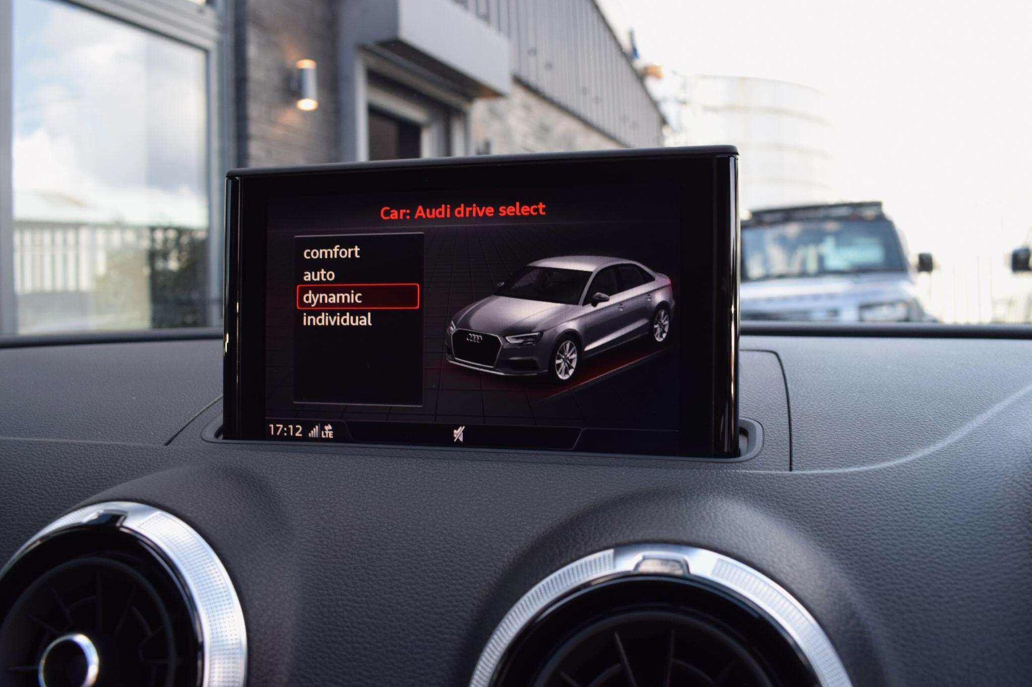 Audi RS3 view 24