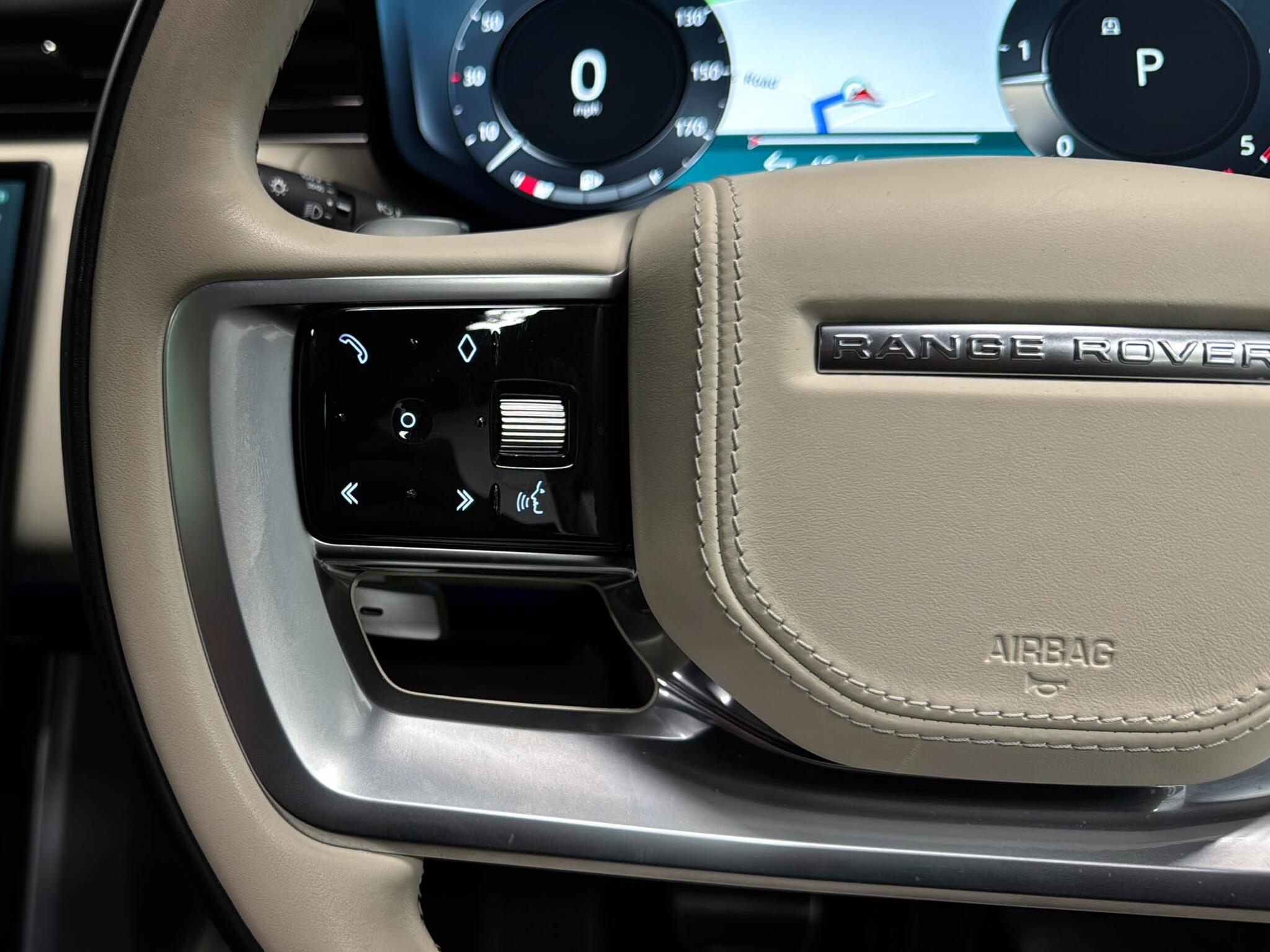 Land Rover Range Rover view 25