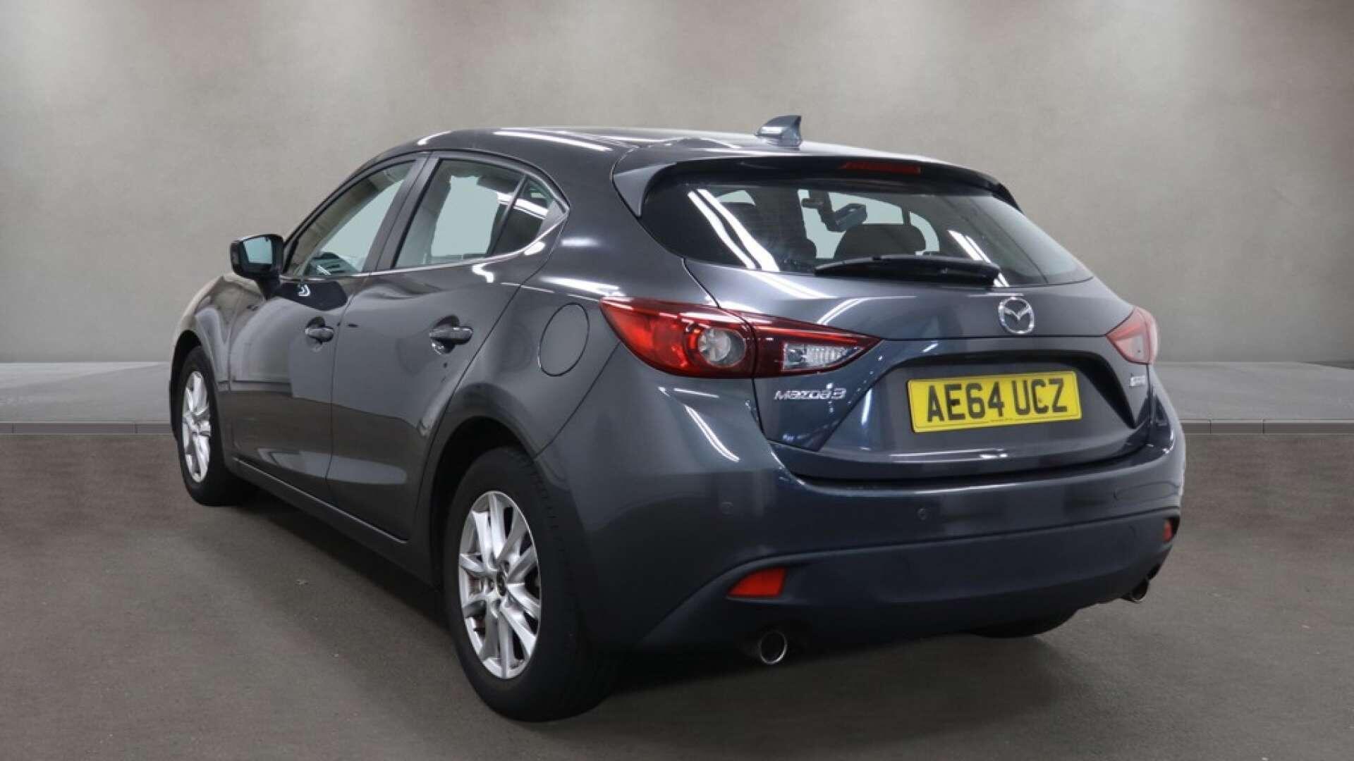 Mazda Mazda3 view 8