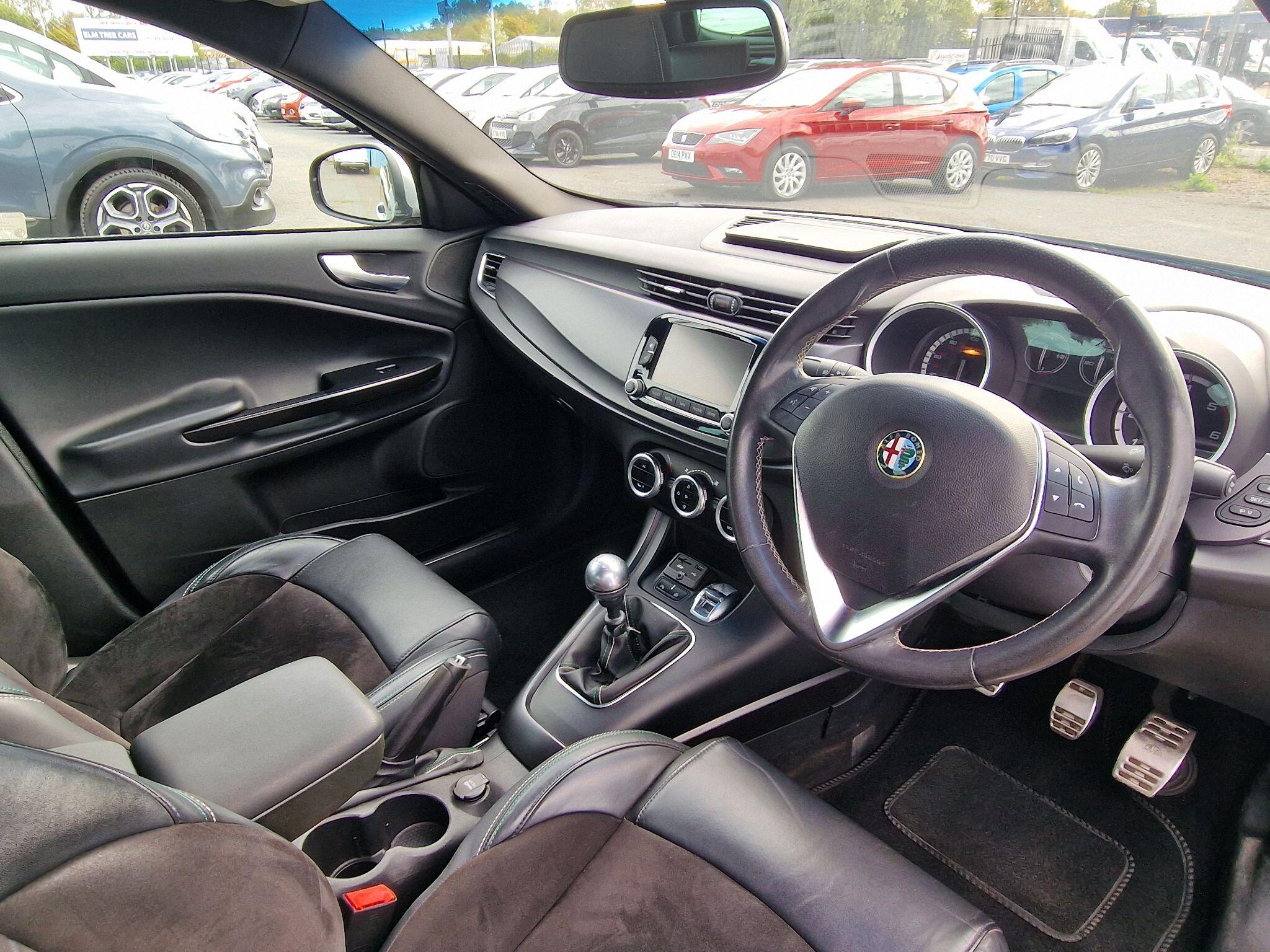 Alfa Romeo Giulietta view 37