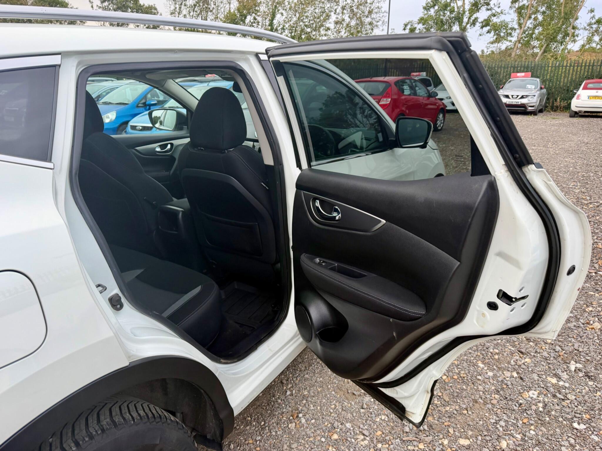 Nissan Qashqai view 32