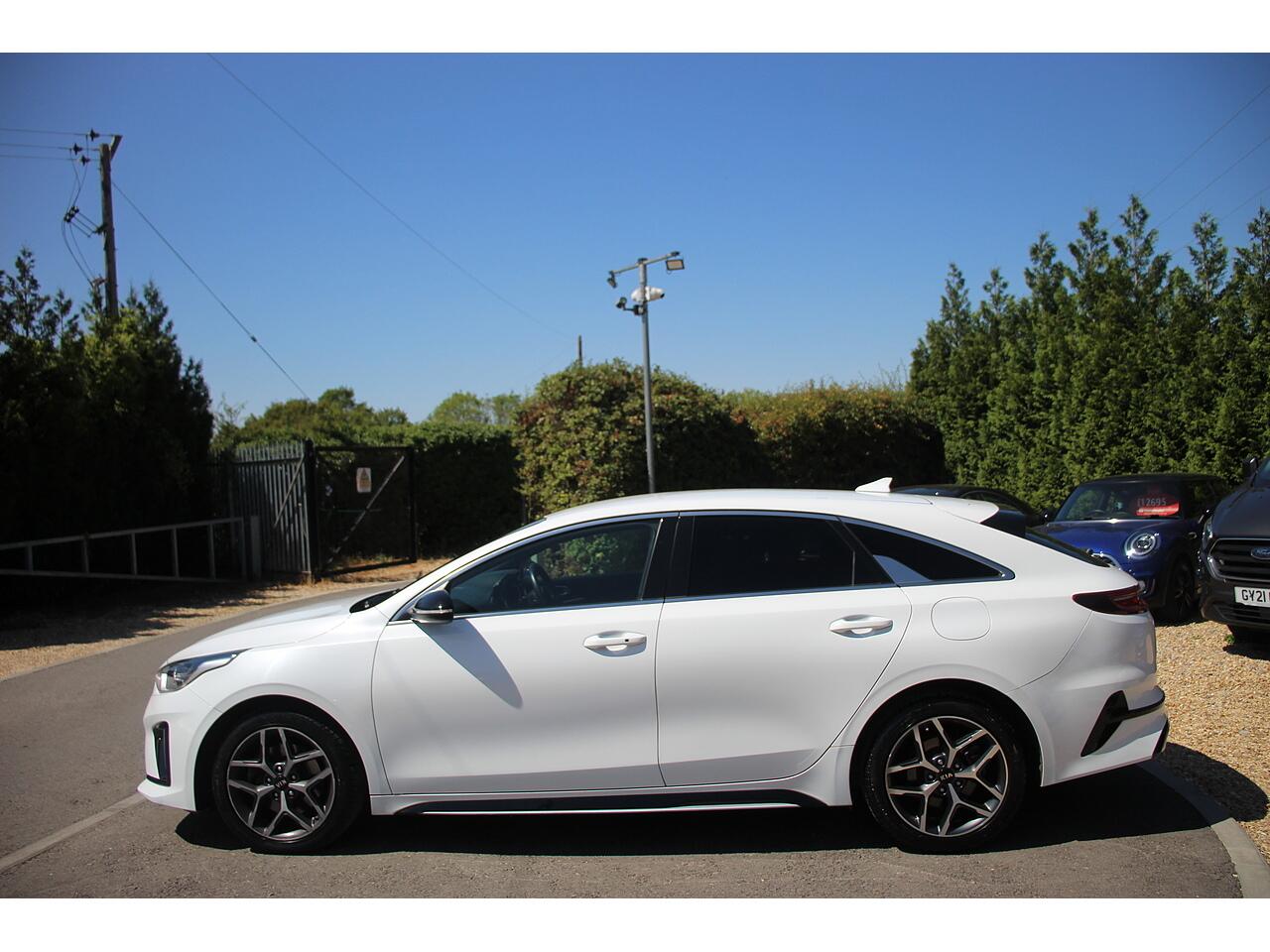 Kia Proceed view 9