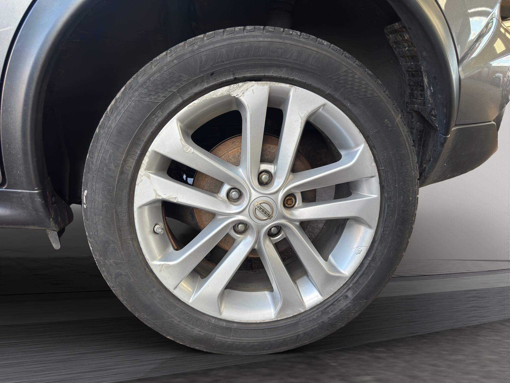 Nissan Juke view 30