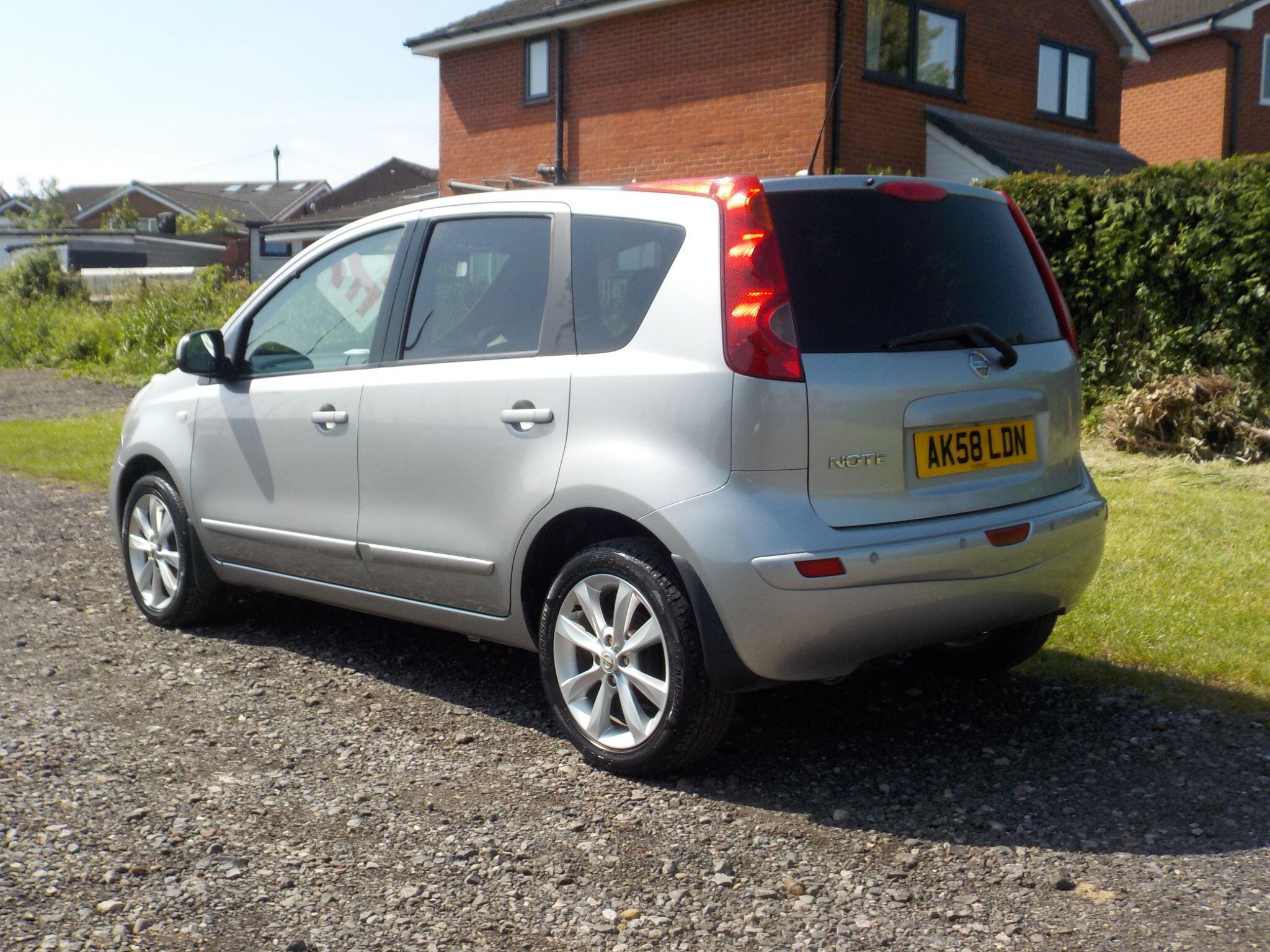 Nissan Note 1.6 16V Tekna Auto Euro 4 5dr