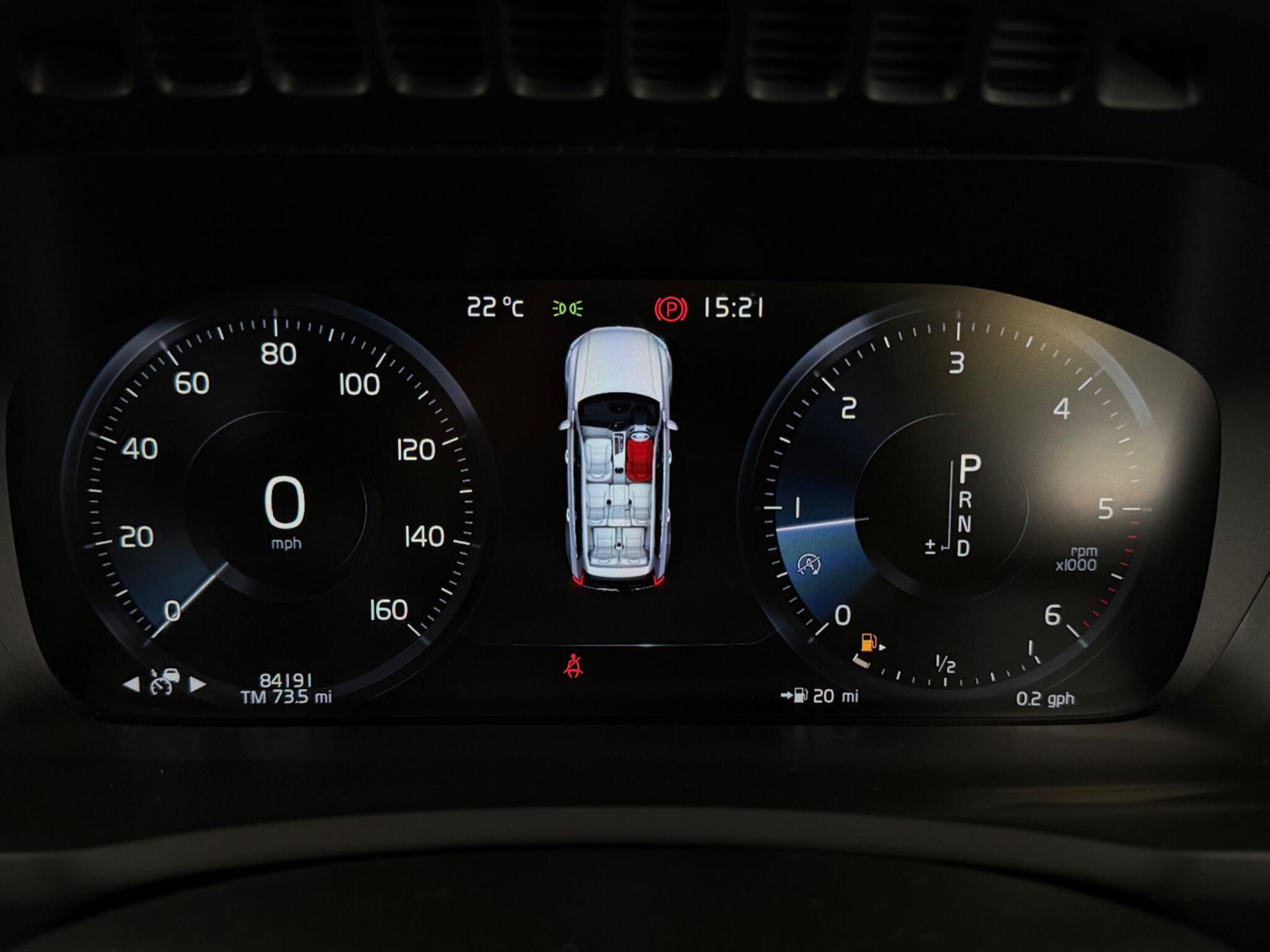 Volvo XC90 view 14