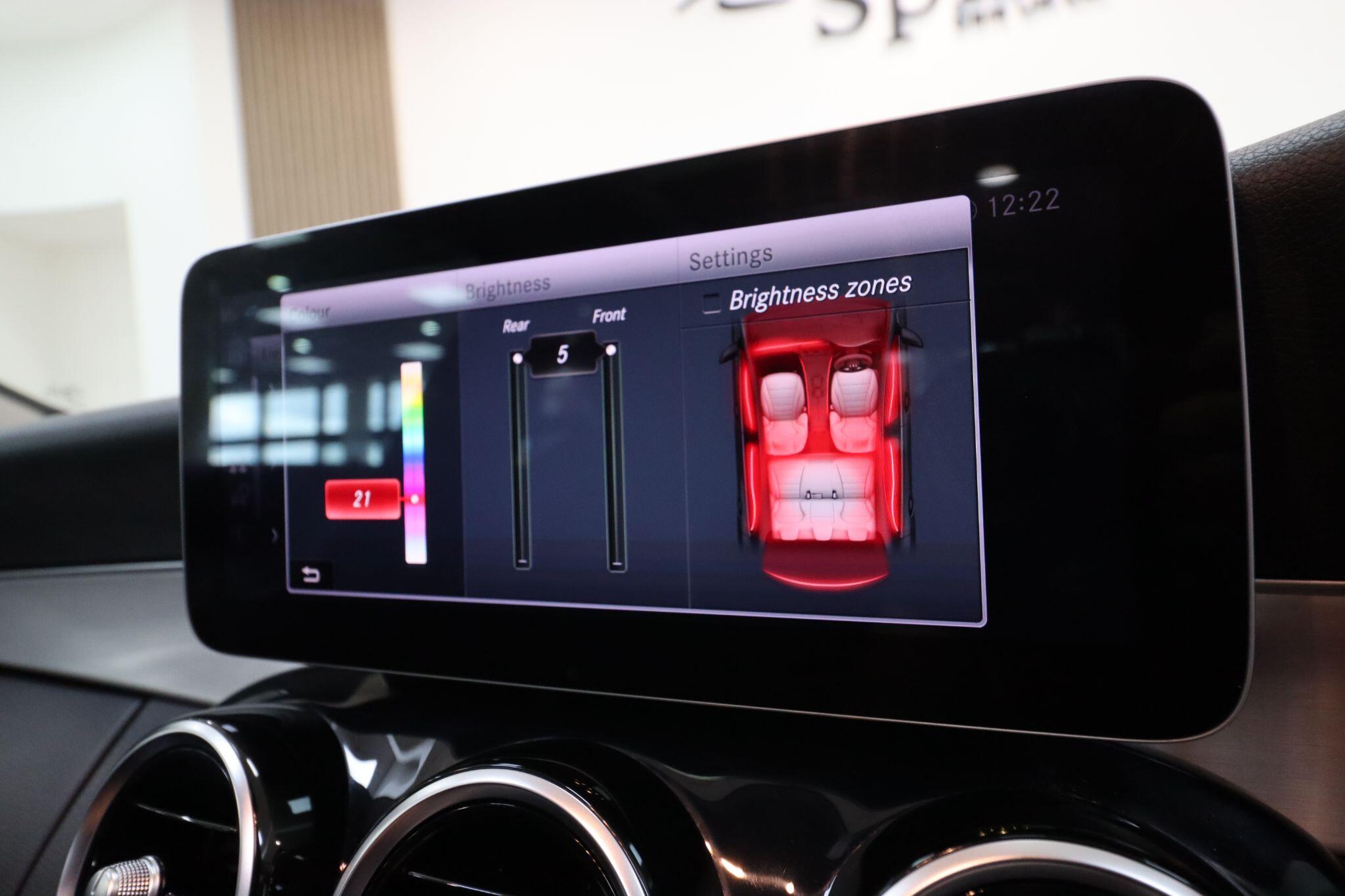 Mercedes-Benz C Class view 30